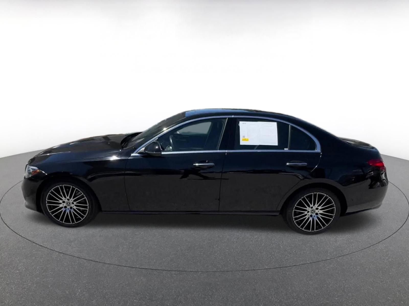Thumbnail: 2024 Mercedes-Benz C-Class - 9