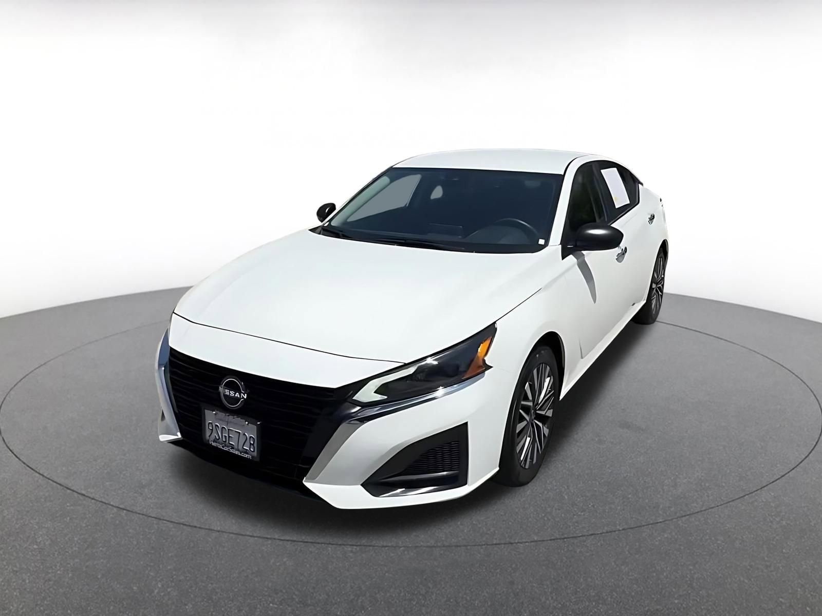 Thumbnail: 2025 Nissan Altima - 7