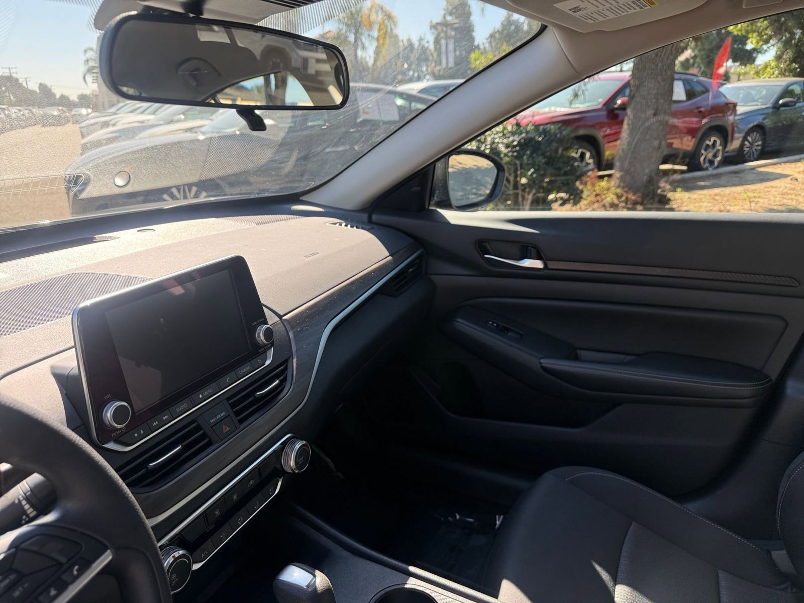 Thumbnail: 2025 Nissan Altima - 32