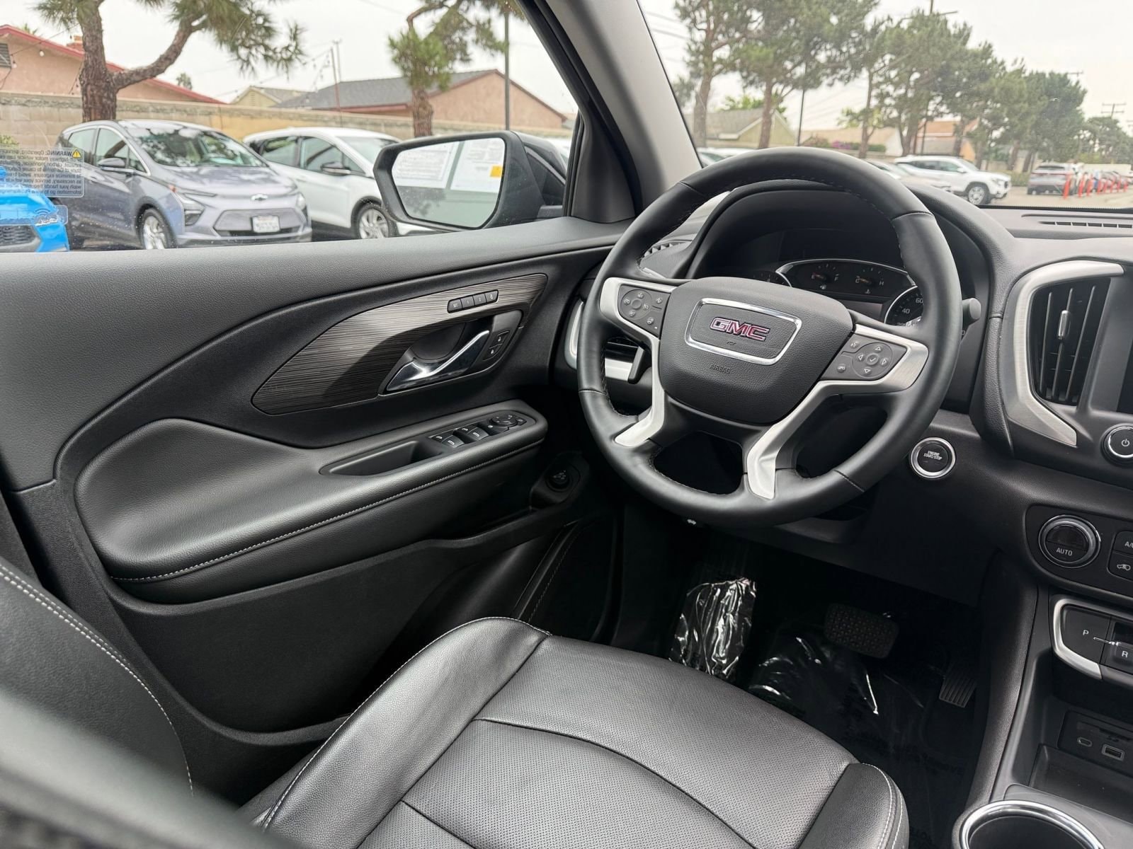 Thumbnail: 2024 GMC Terrain - 30