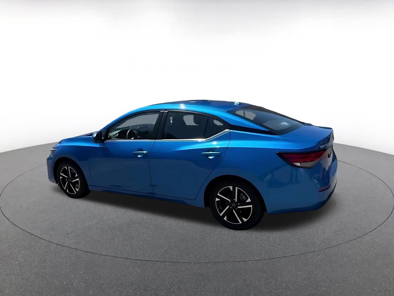 Thumbnail: 2025 Nissan Sentra - 9