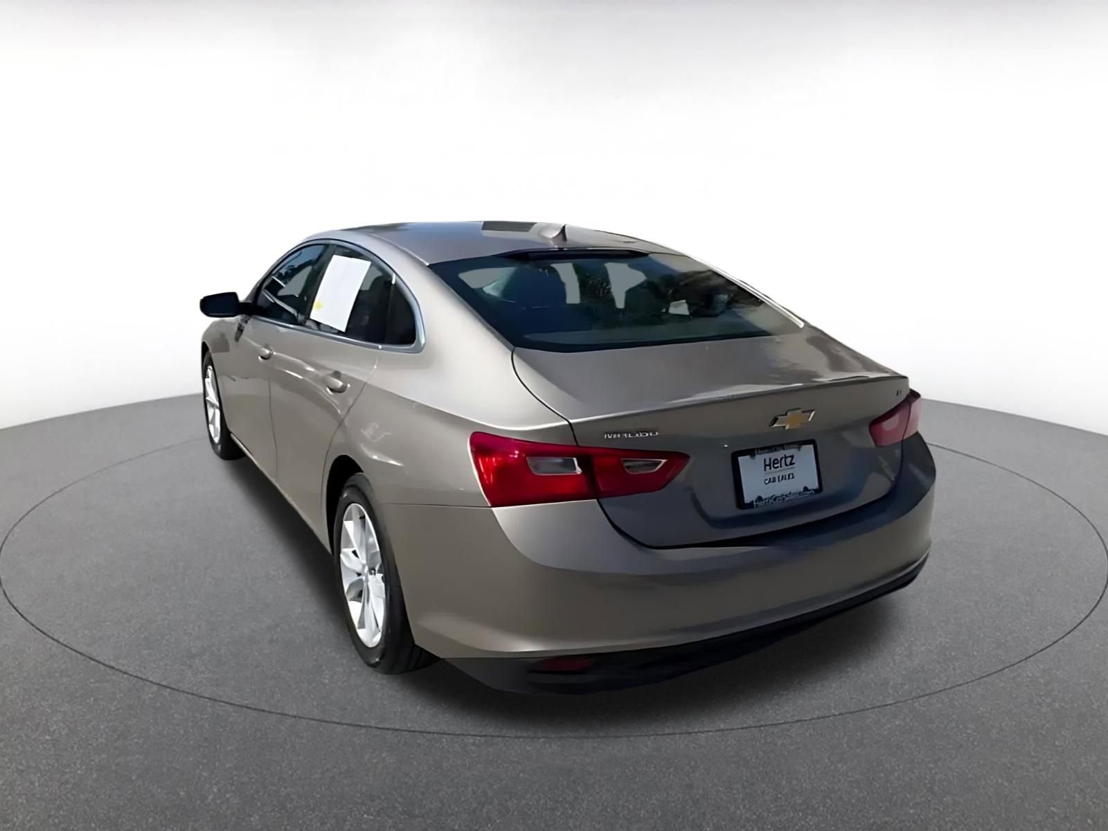 Thumbnail: 2024 Chevrolet Malibu - 11