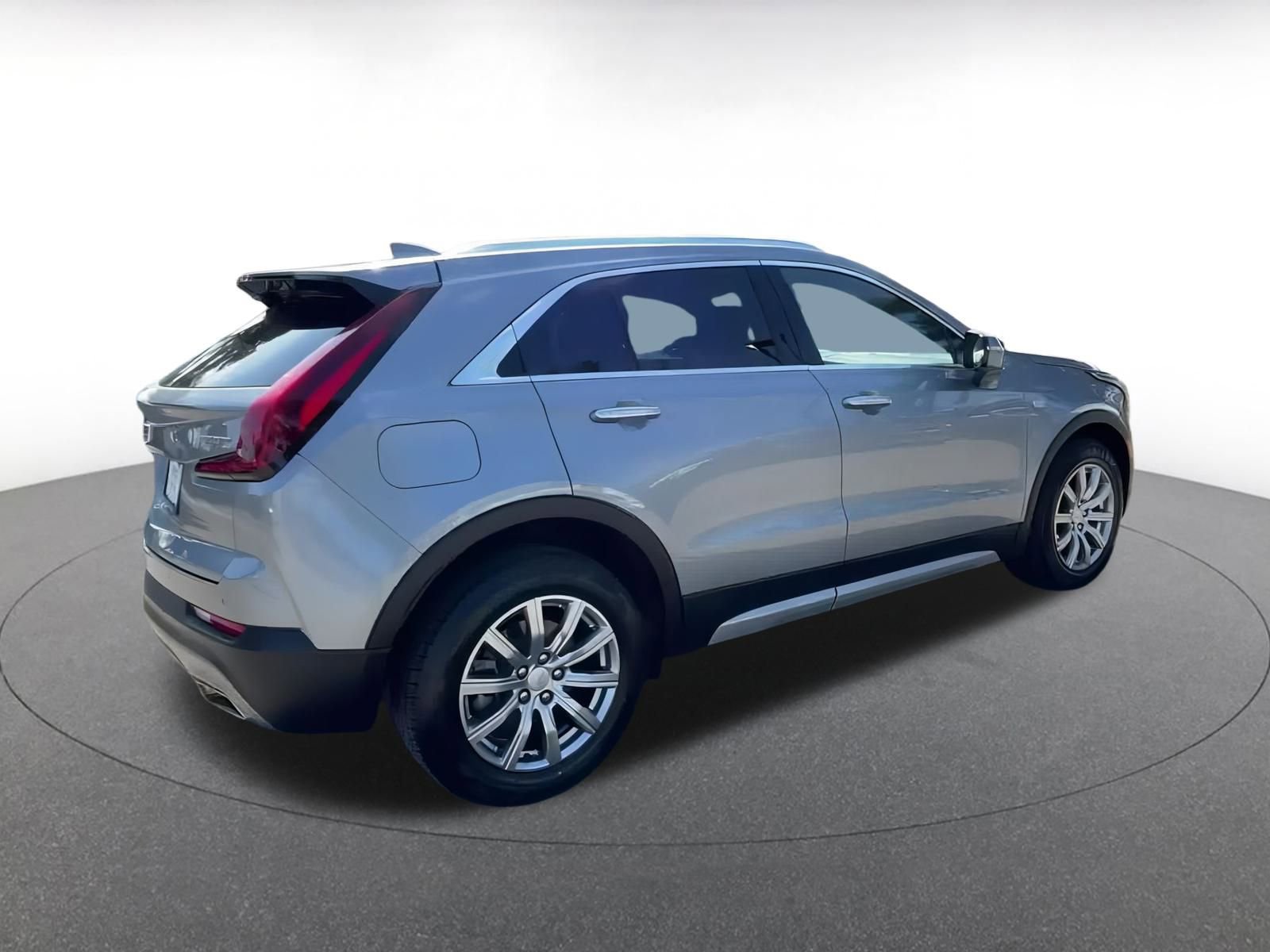 Thumbnail: 2023 Cadillac XT4 - 15