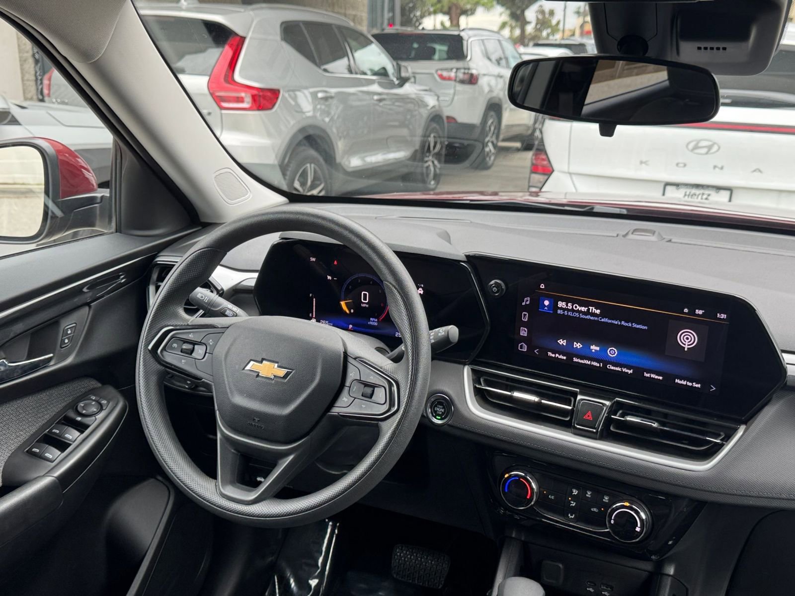 Thumbnail: 2025 Chevrolet TrailBlazer - 32