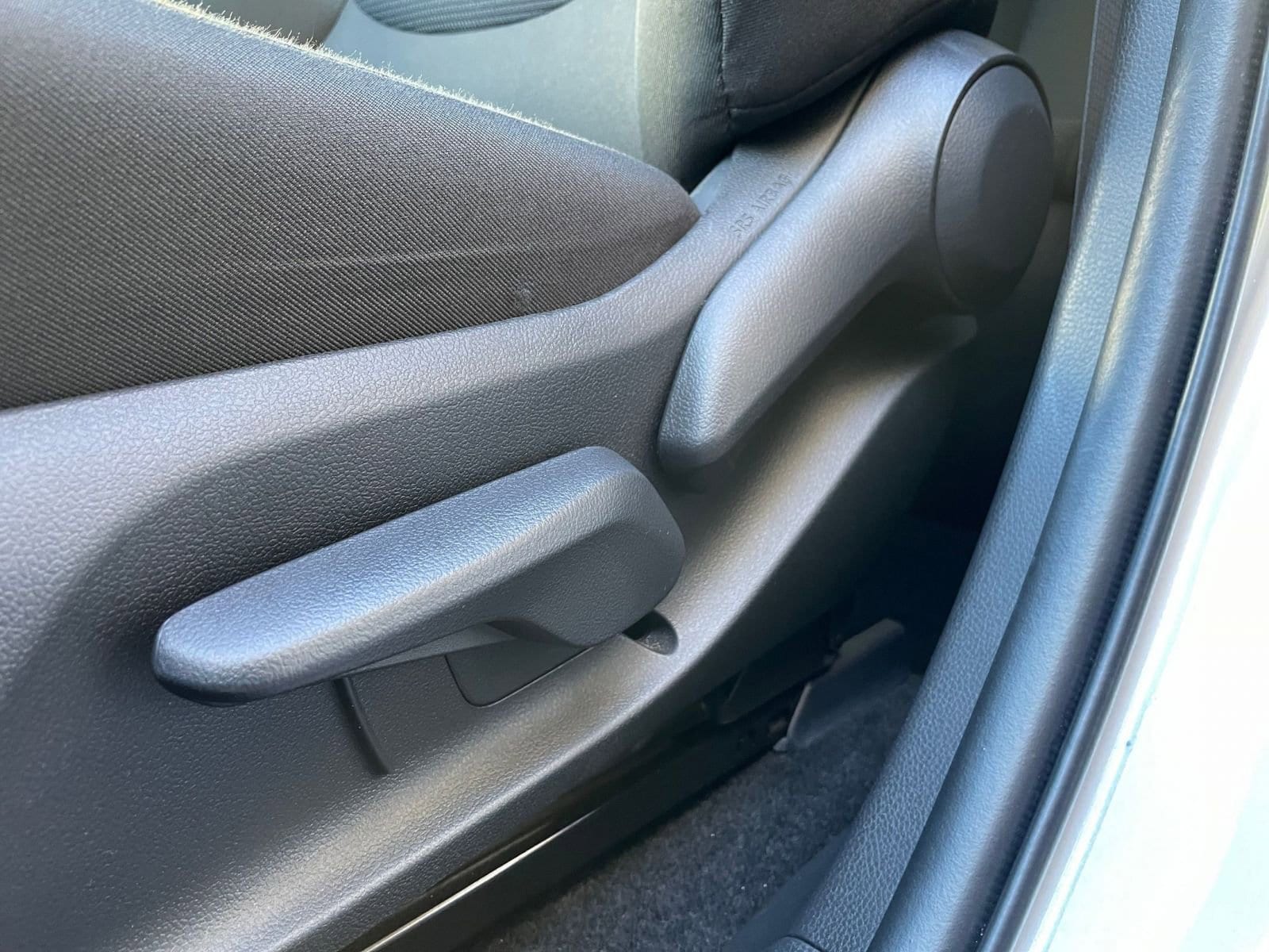 Thumbnail: 2025 Toyota RAV4 - 23