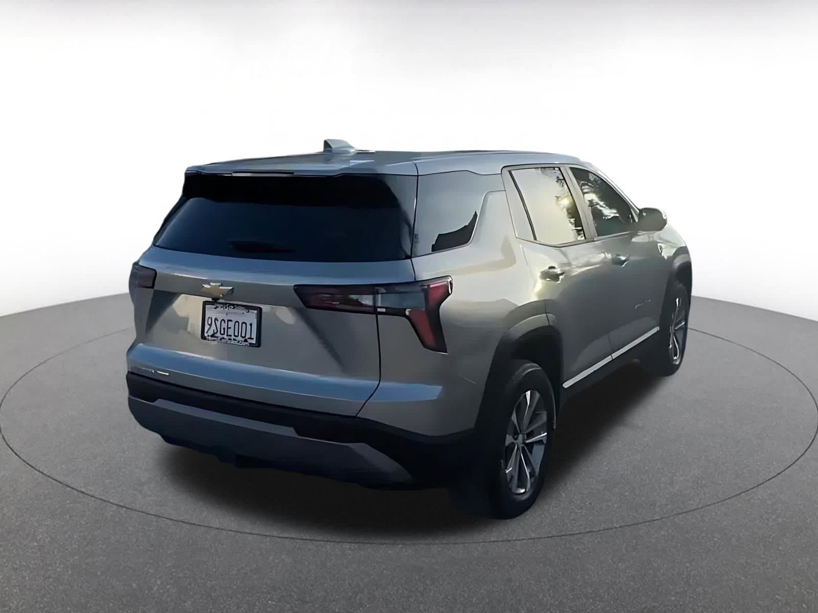 Thumbnail: 2025 Chevrolet Equinox - 14