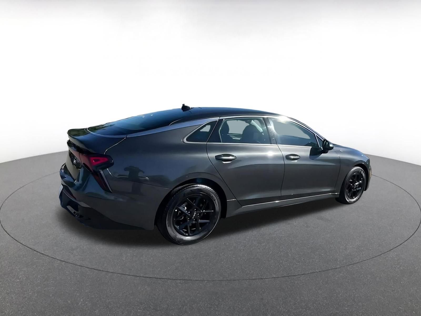 Thumbnail: 2025 Kia K5 - 15