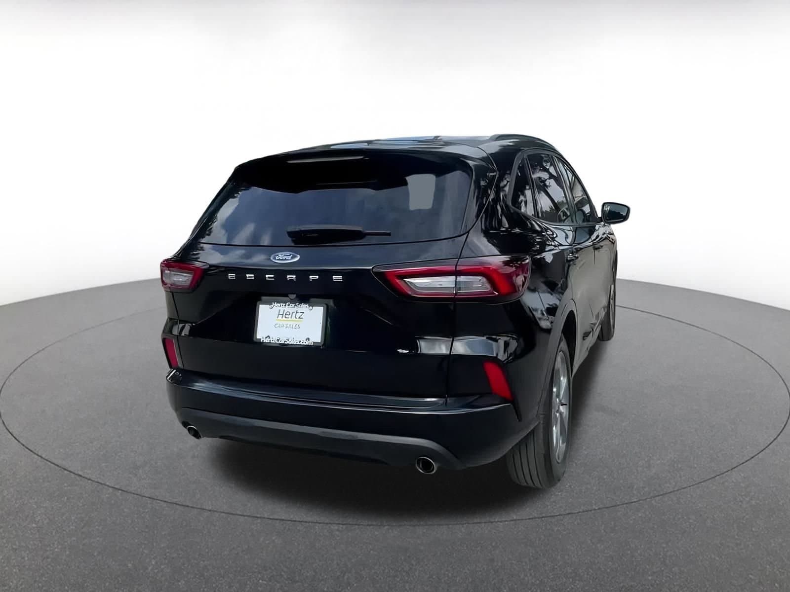 Thumbnail: 2024 Ford Escape - 14