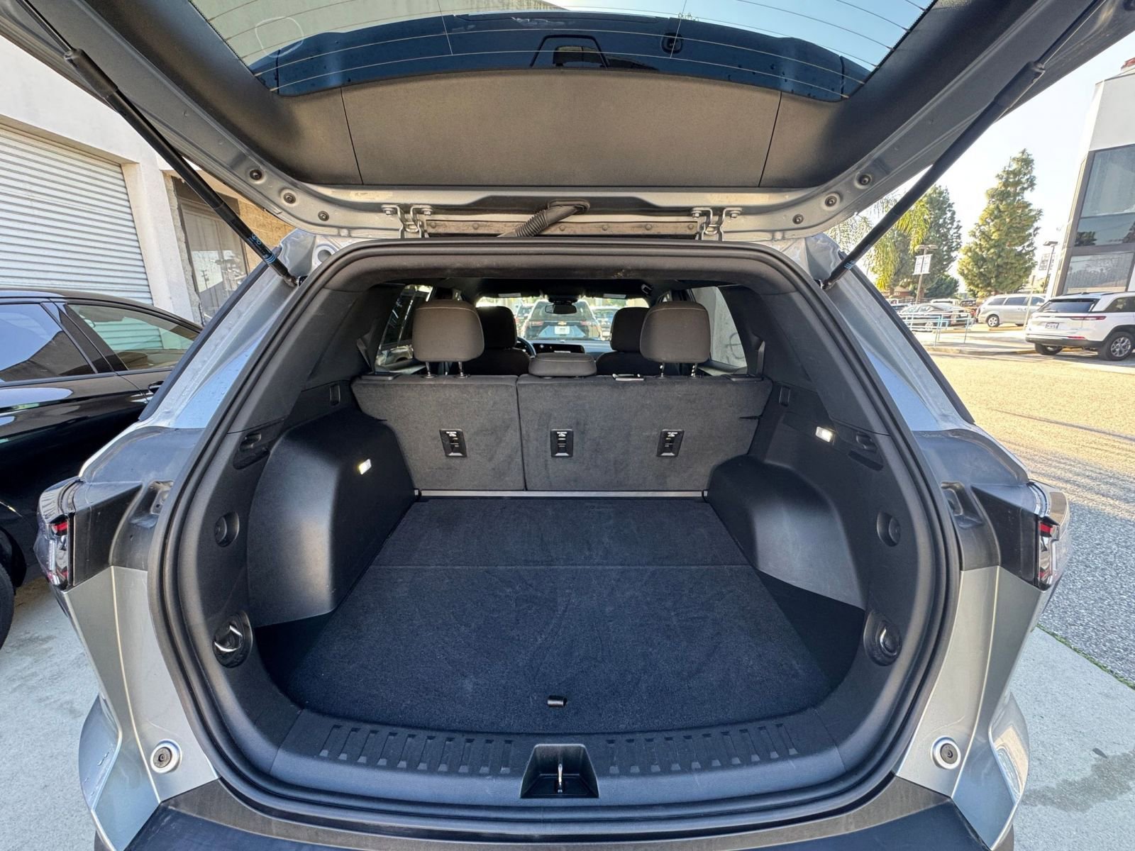 Thumbnail: 2025 Chevrolet Equinox - 30