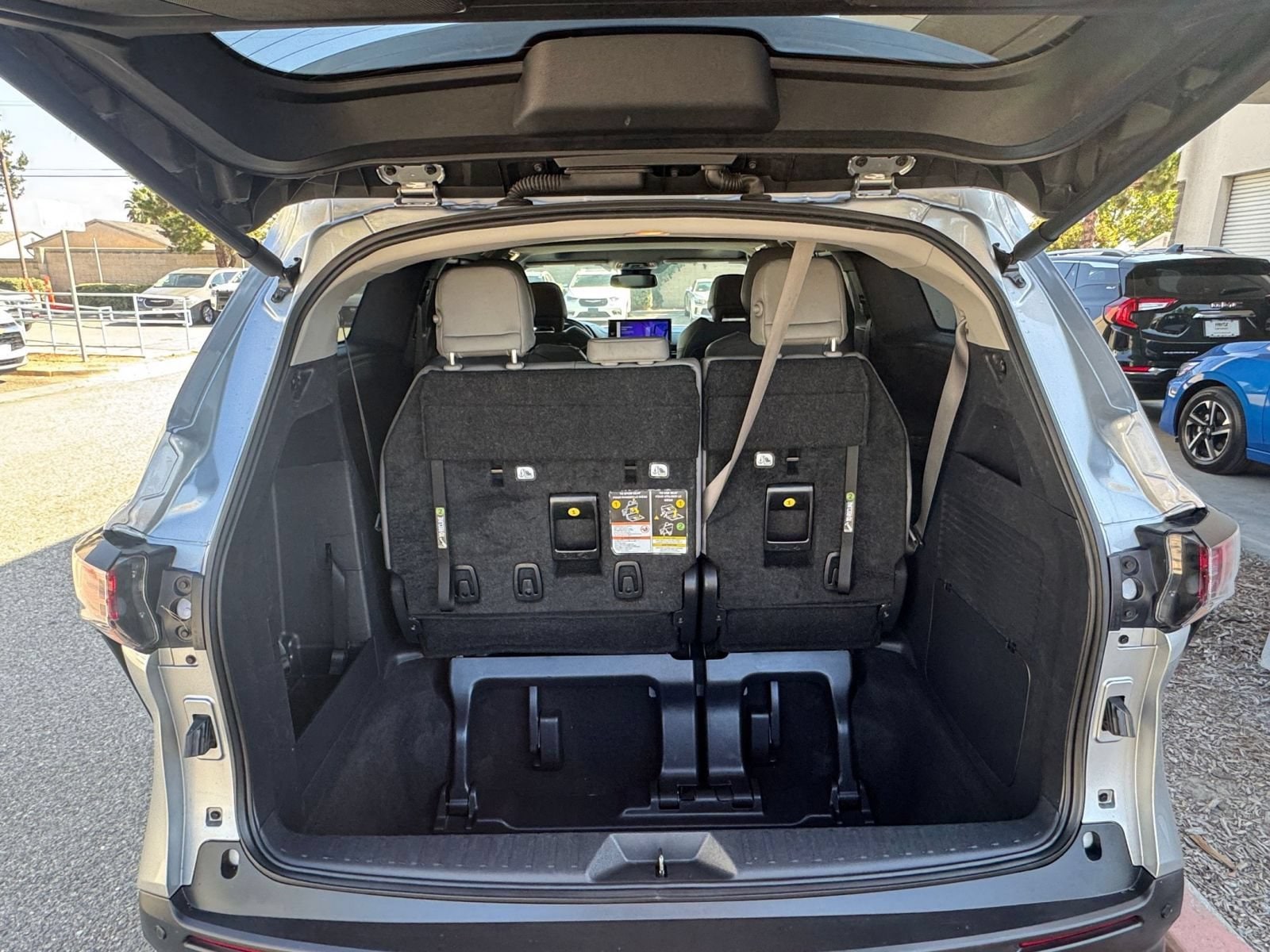 Thumbnail: 2025 Toyota Sienna - 34
