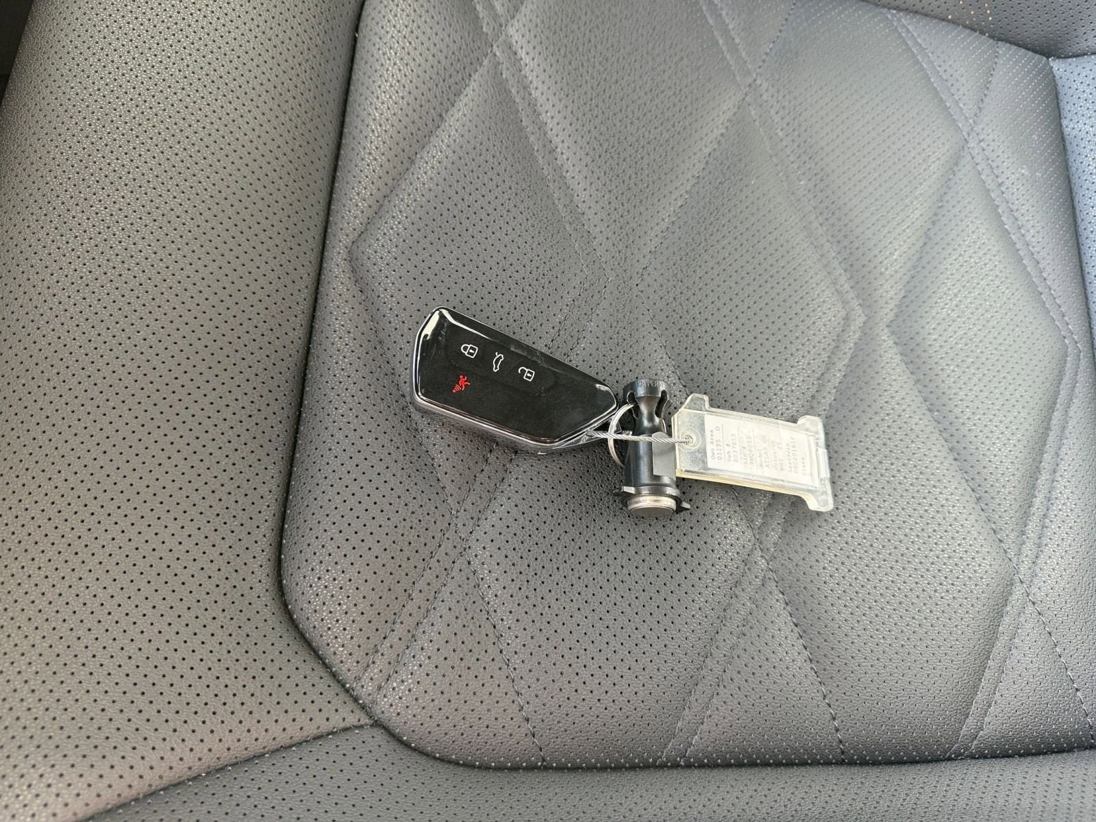 Thumbnail: 2025 Volkswagen Atlas - 21