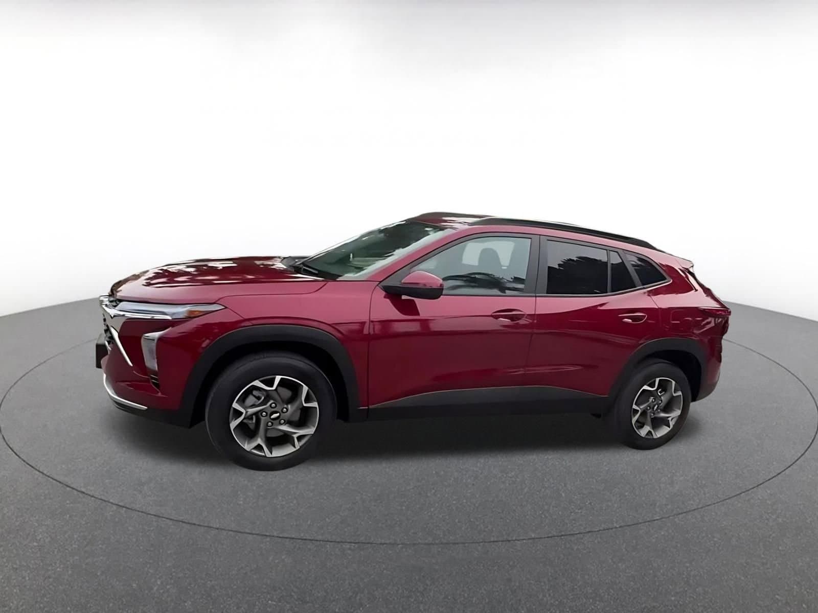 Thumbnail: 2025 Chevrolet Trax - 8