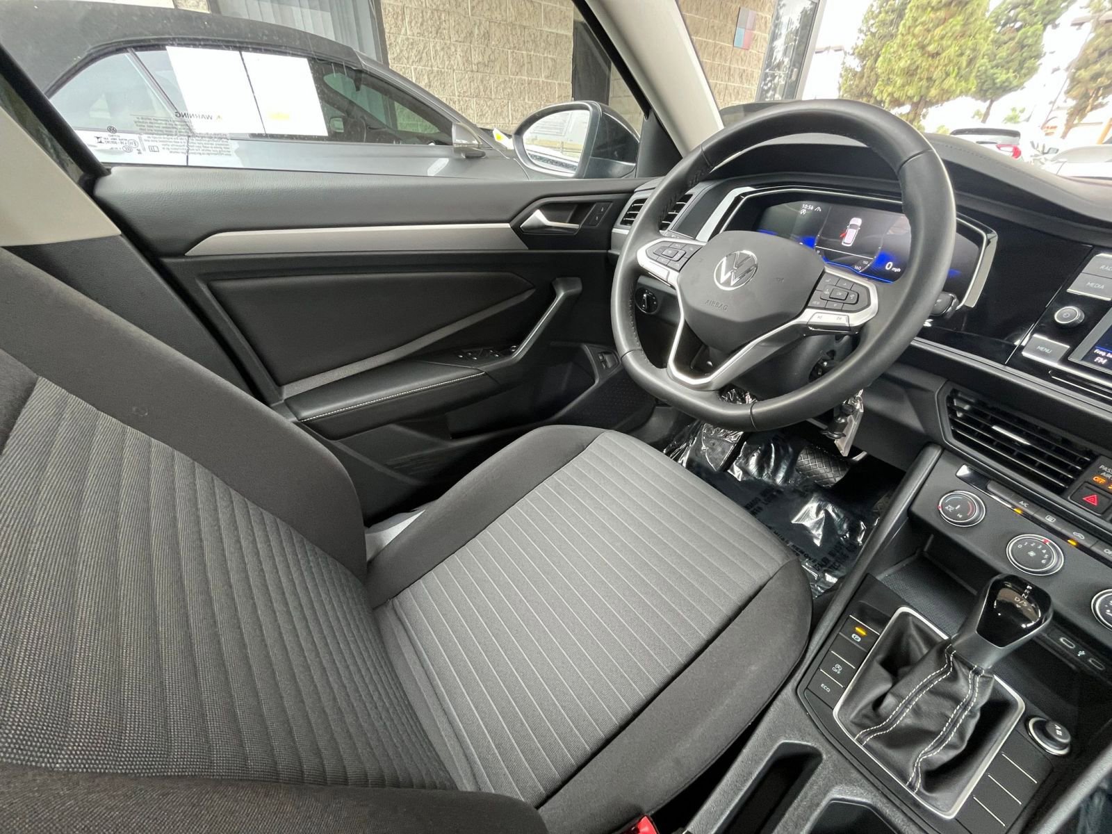 2024 Volkswagen Jetta S 34