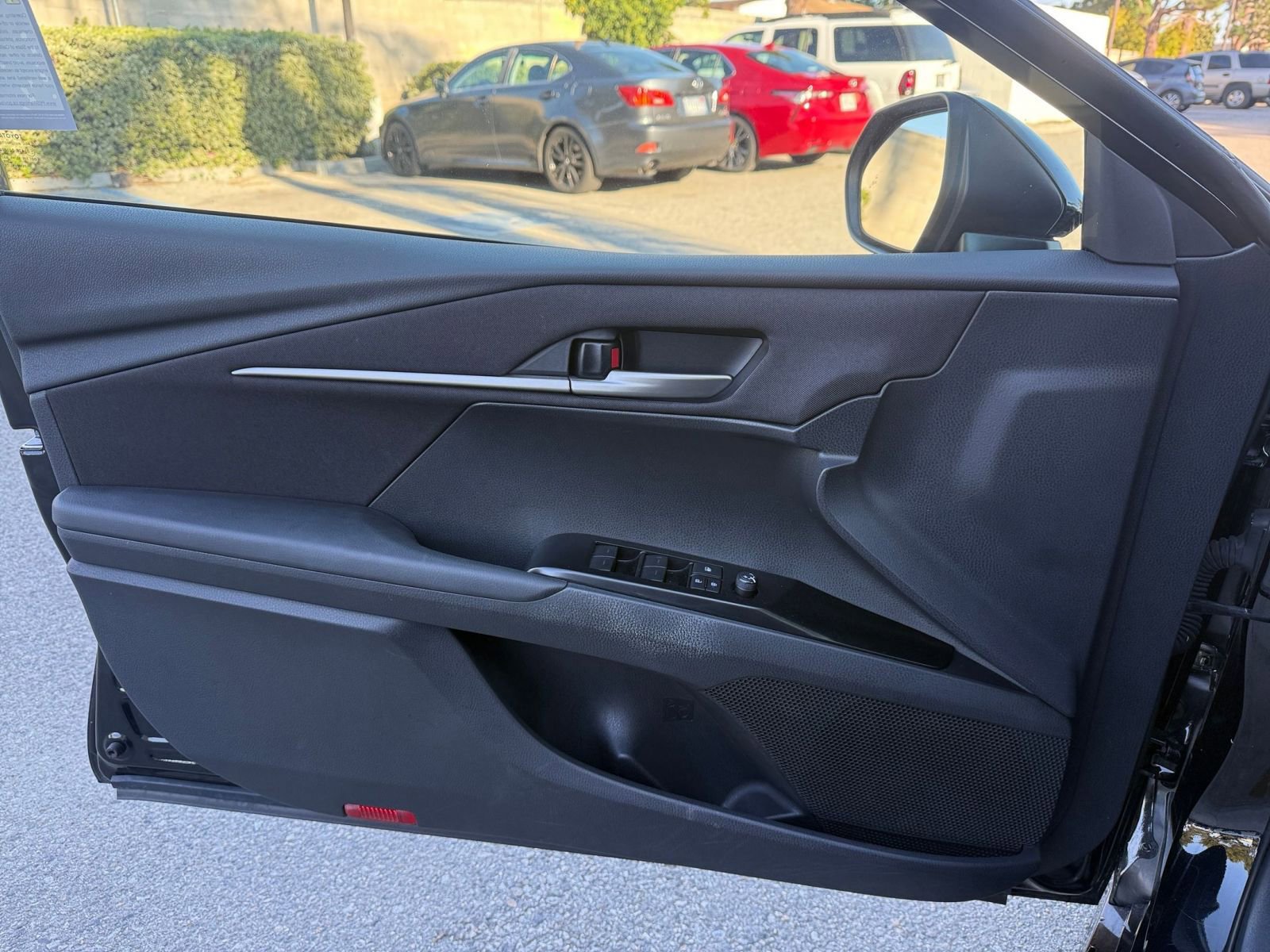 Thumbnail: 2025 Toyota Camry - 20