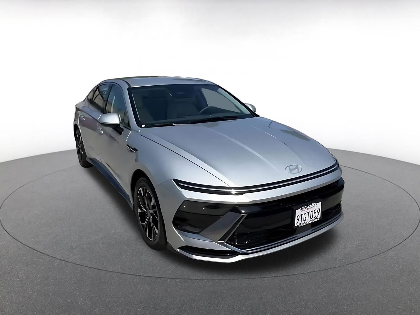 Thumbnail: 2025 Hyundai Sonata - 3