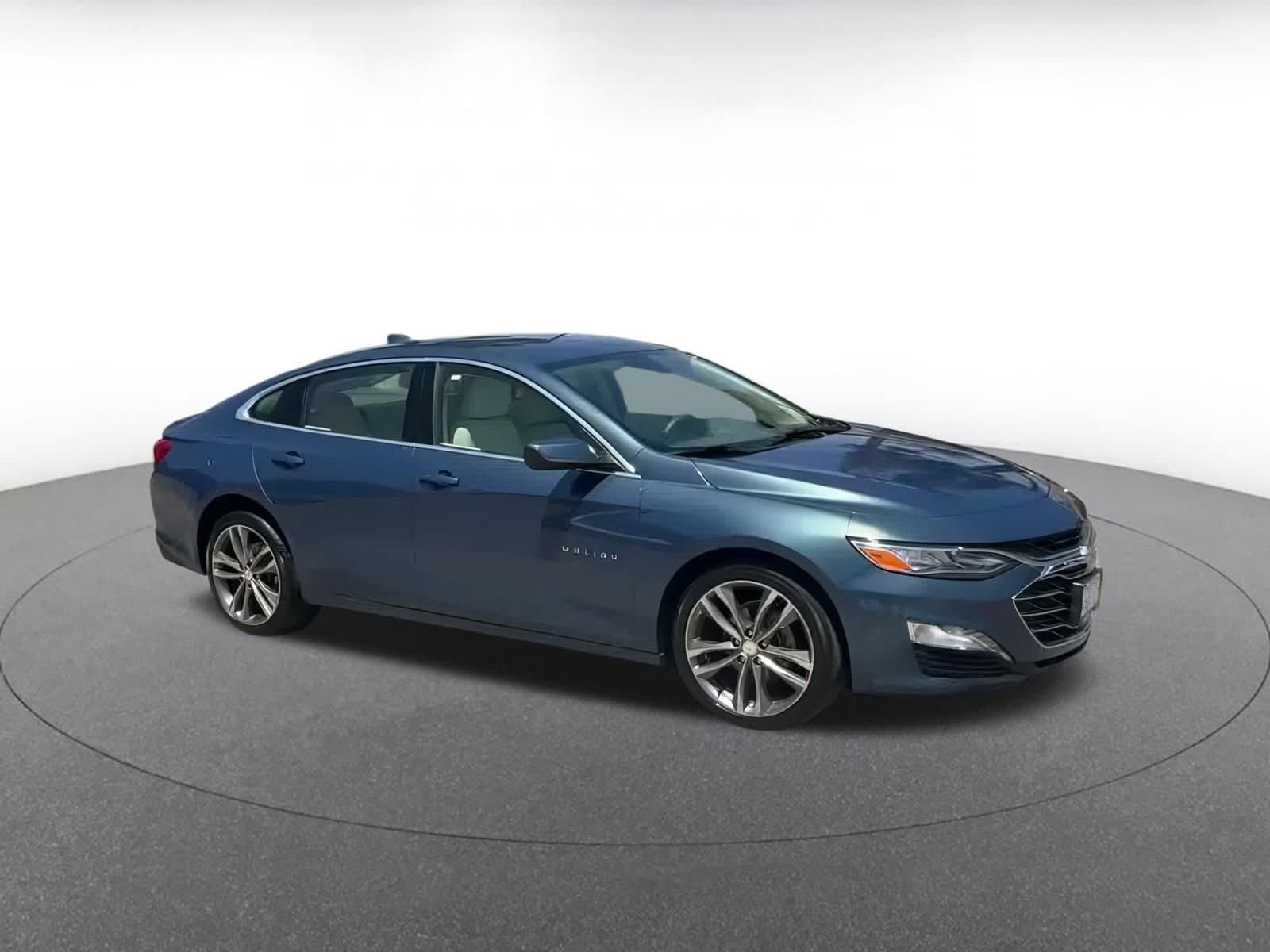 Thumbnail: 2024 Chevrolet Malibu - 1