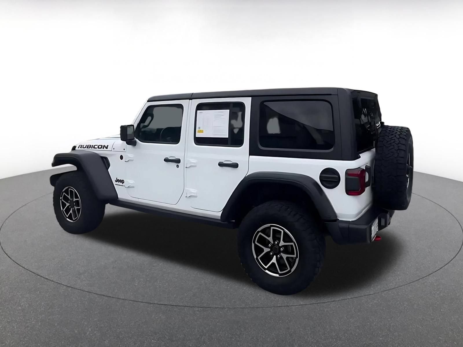 Thumbnail: 2025 Jeep Wrangler - 10