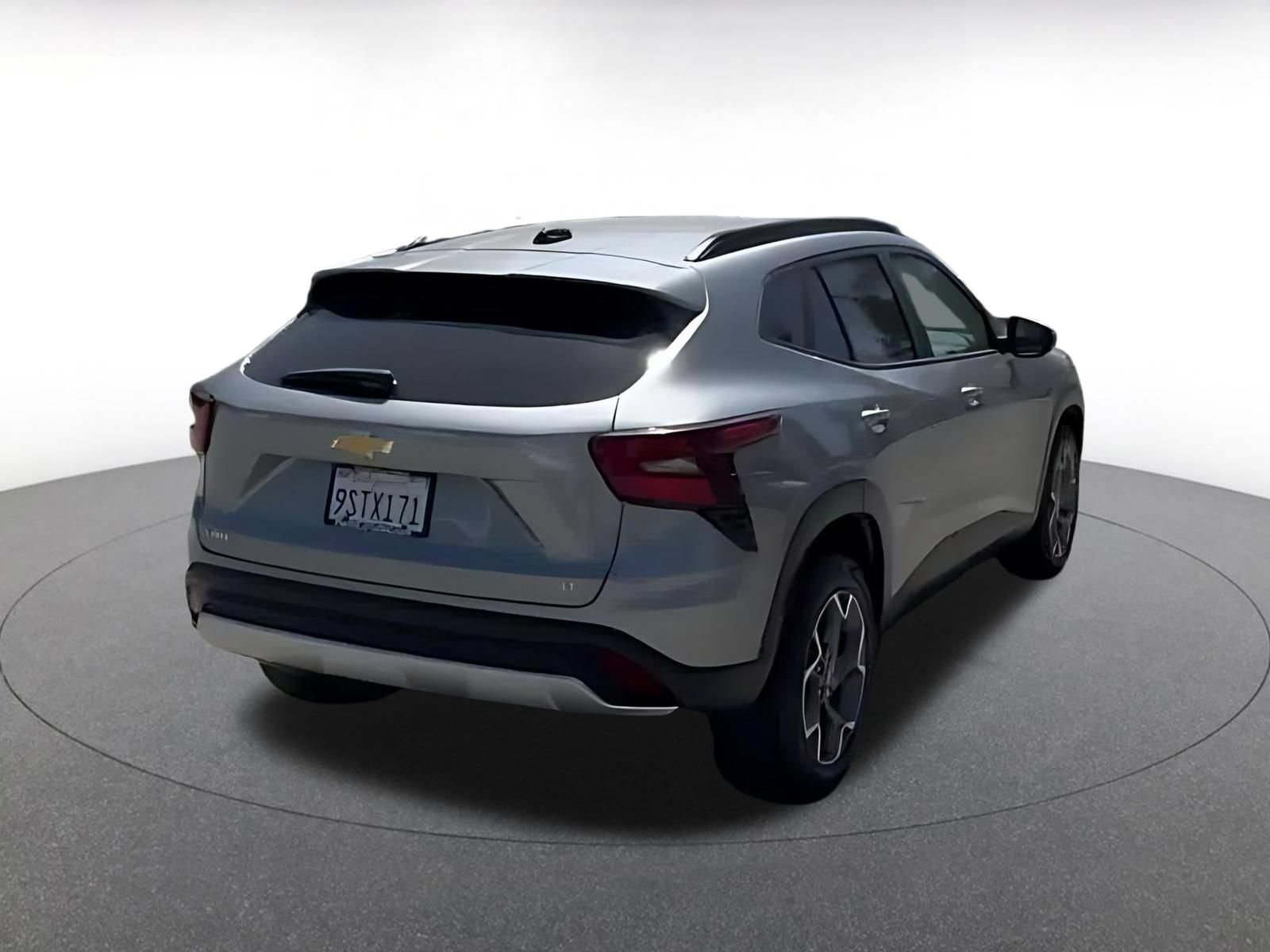 Thumbnail: 2025 Chevrolet Trax - 13