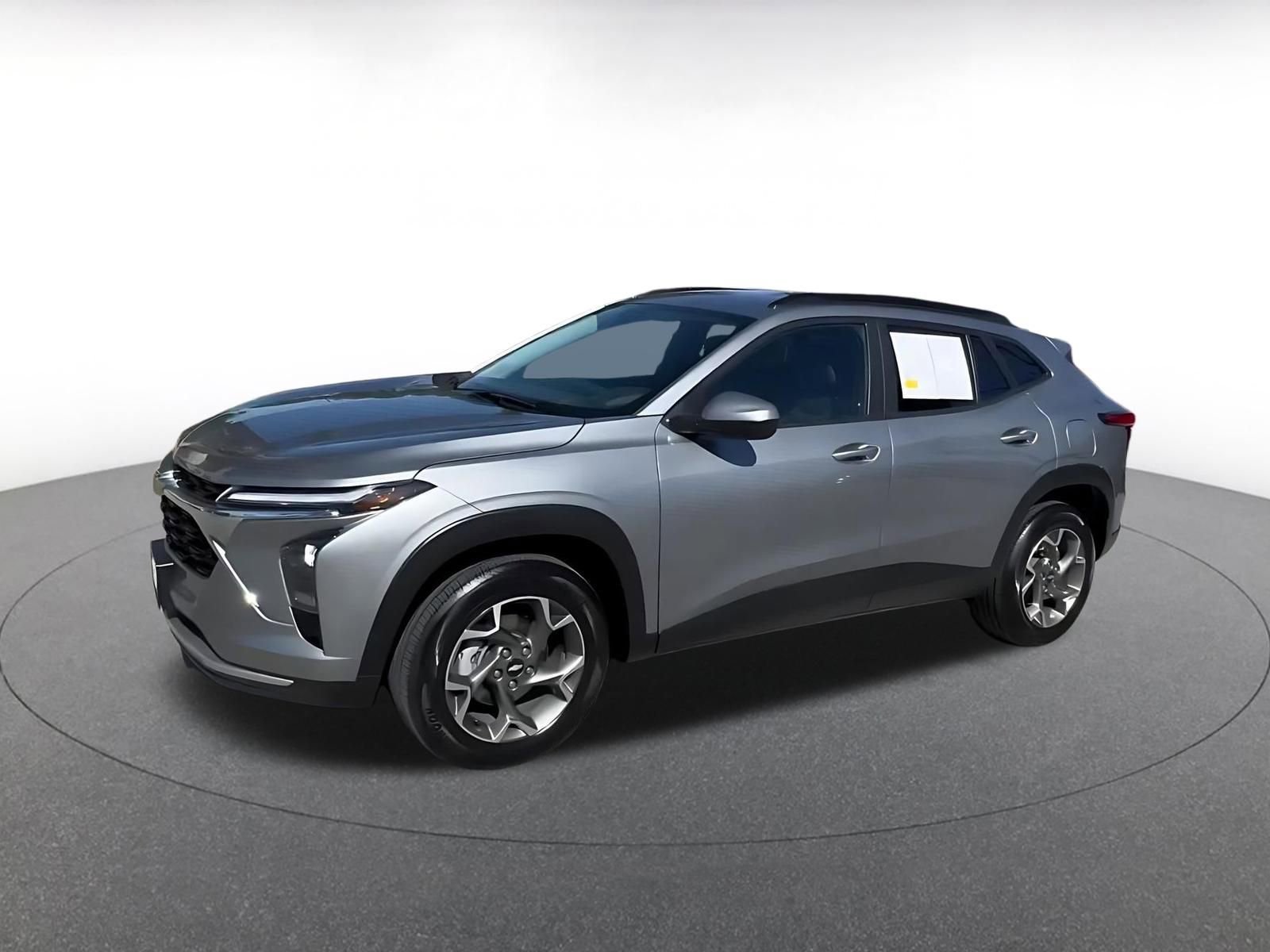 Thumbnail: 2025 Chevrolet Trax - 8