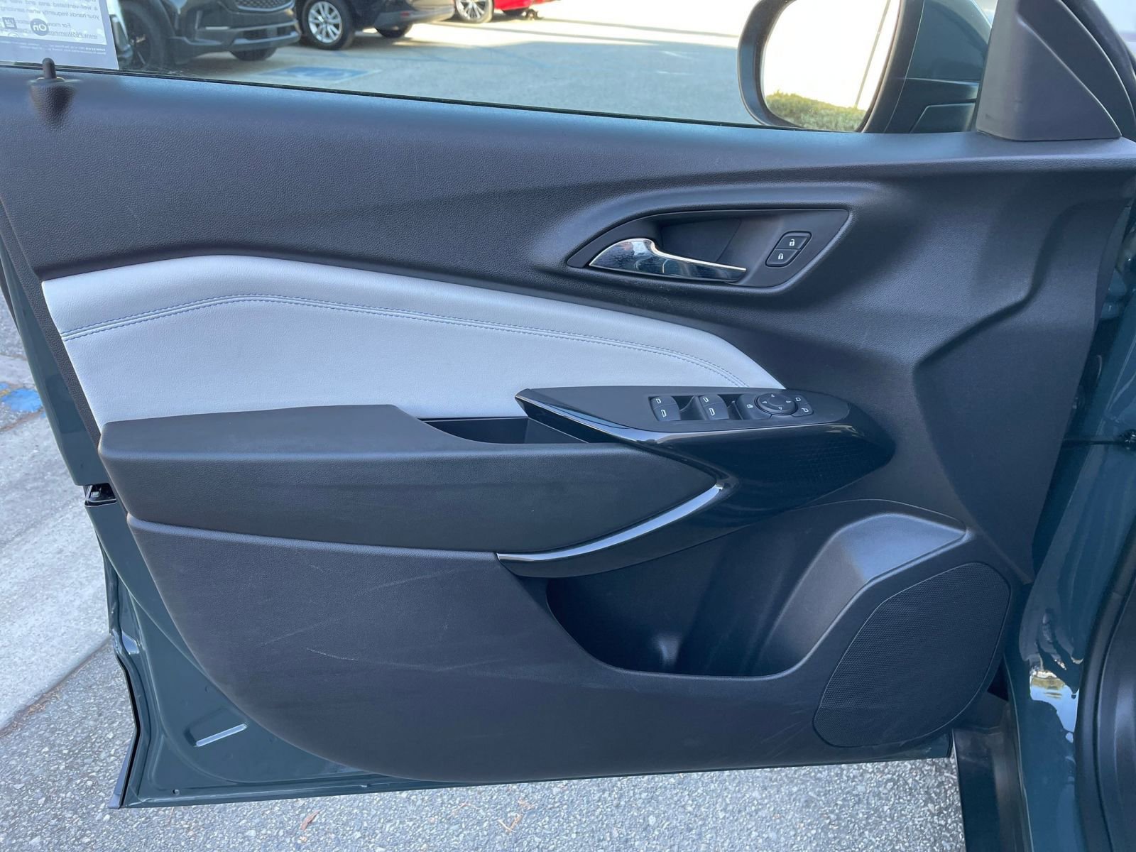 Thumbnail: 2025 Chevrolet Trax - 20