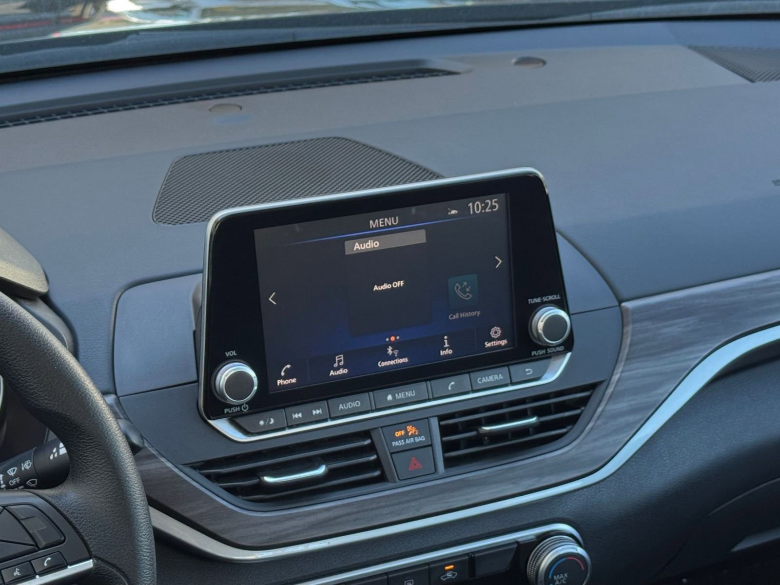 Thumbnail: 2025 Nissan Altima - 17