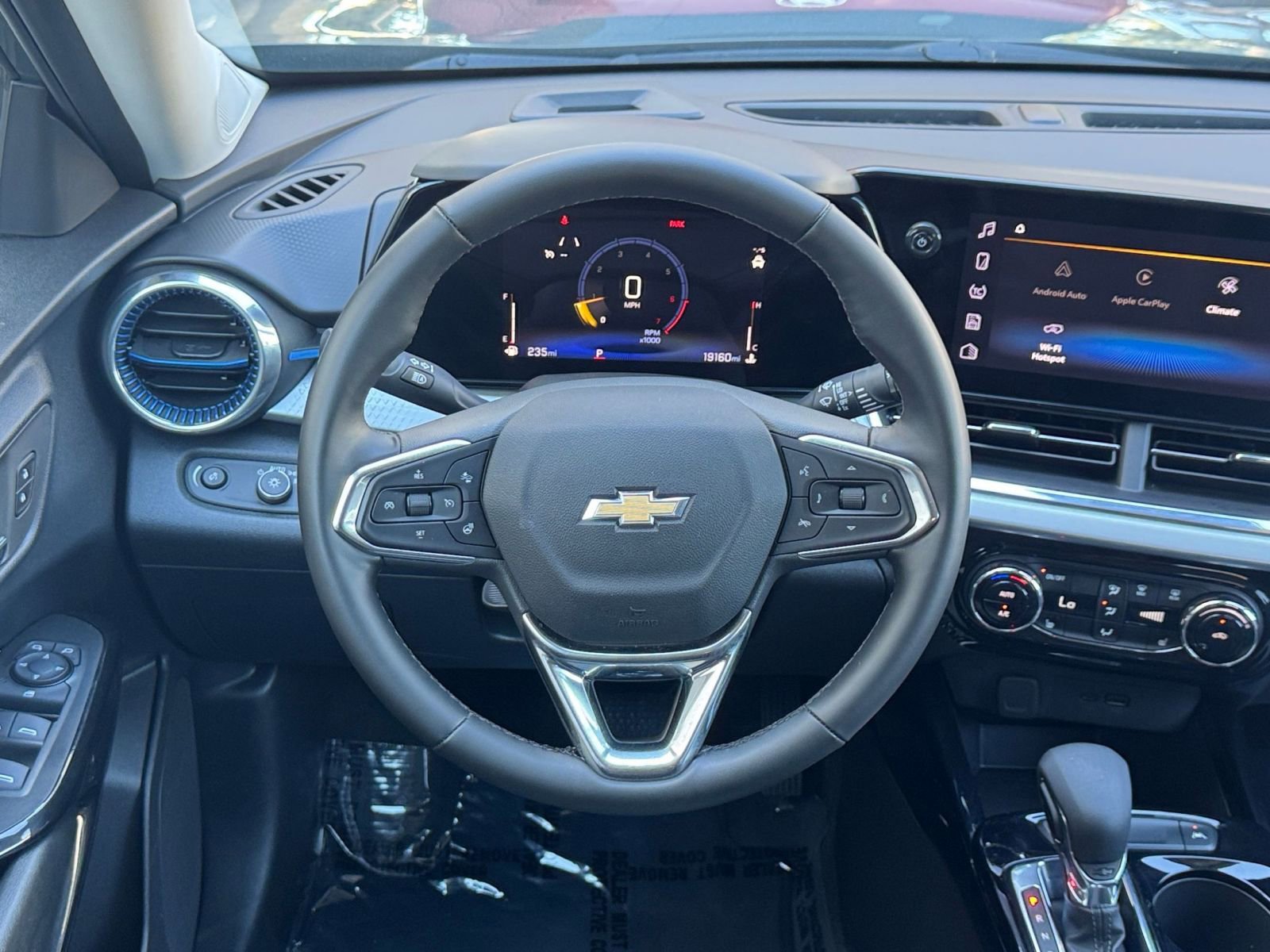 Thumbnail: 2025 Chevrolet Trax - 28