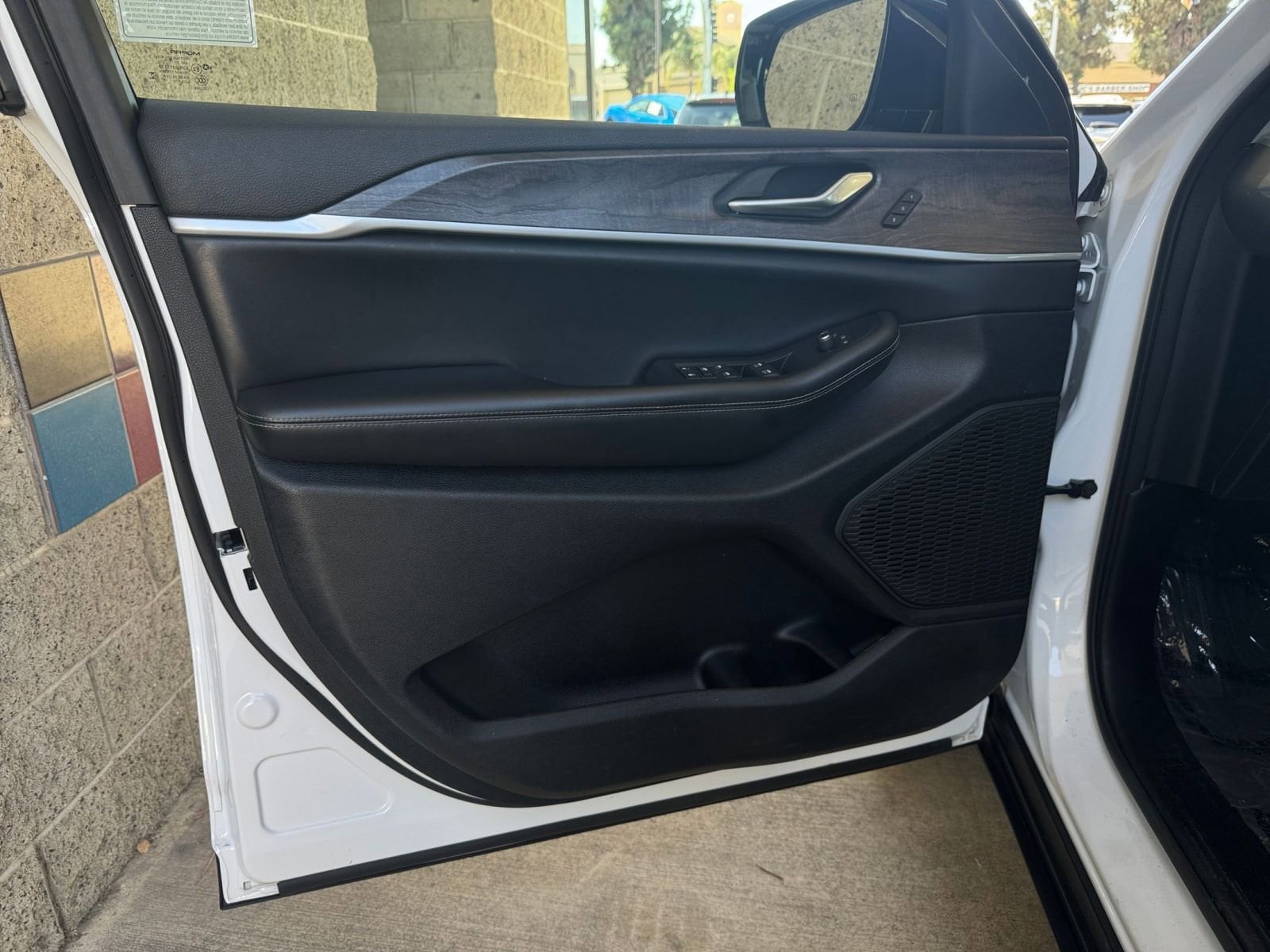 Thumbnail: 2024 Jeep Grand Cherokee - 20