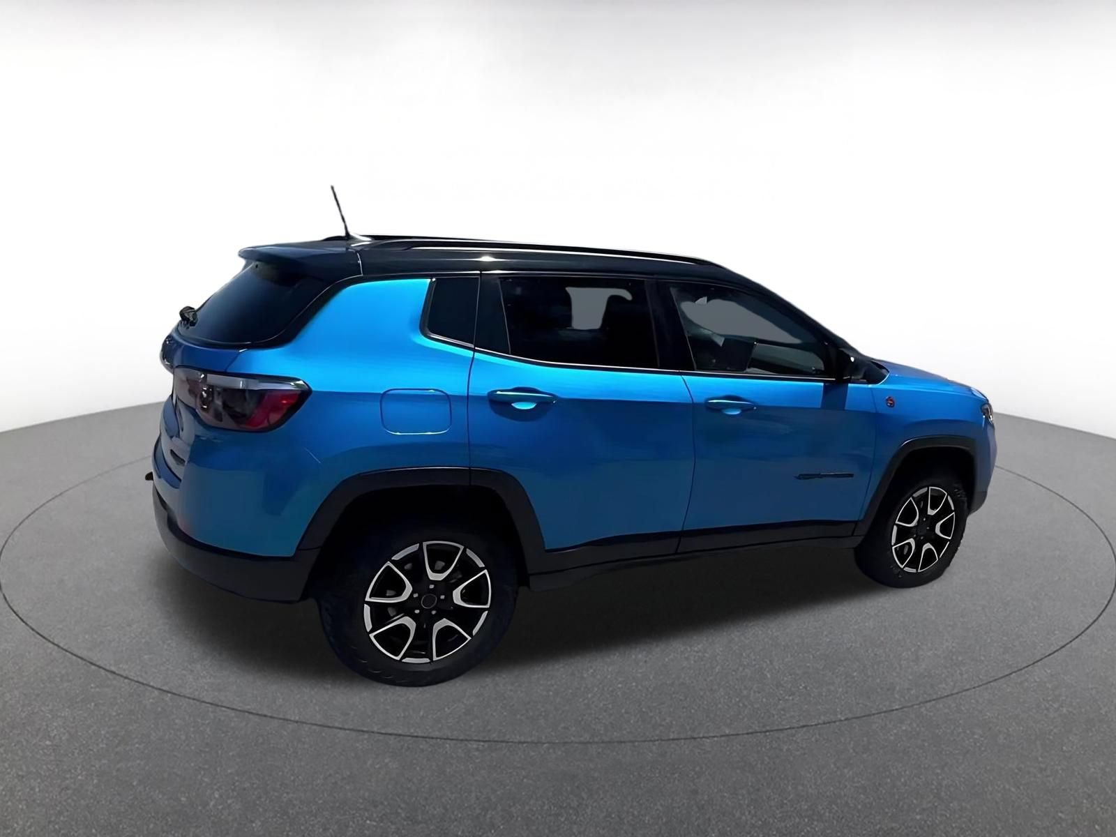Thumbnail: 2025 Jeep Compass - 15