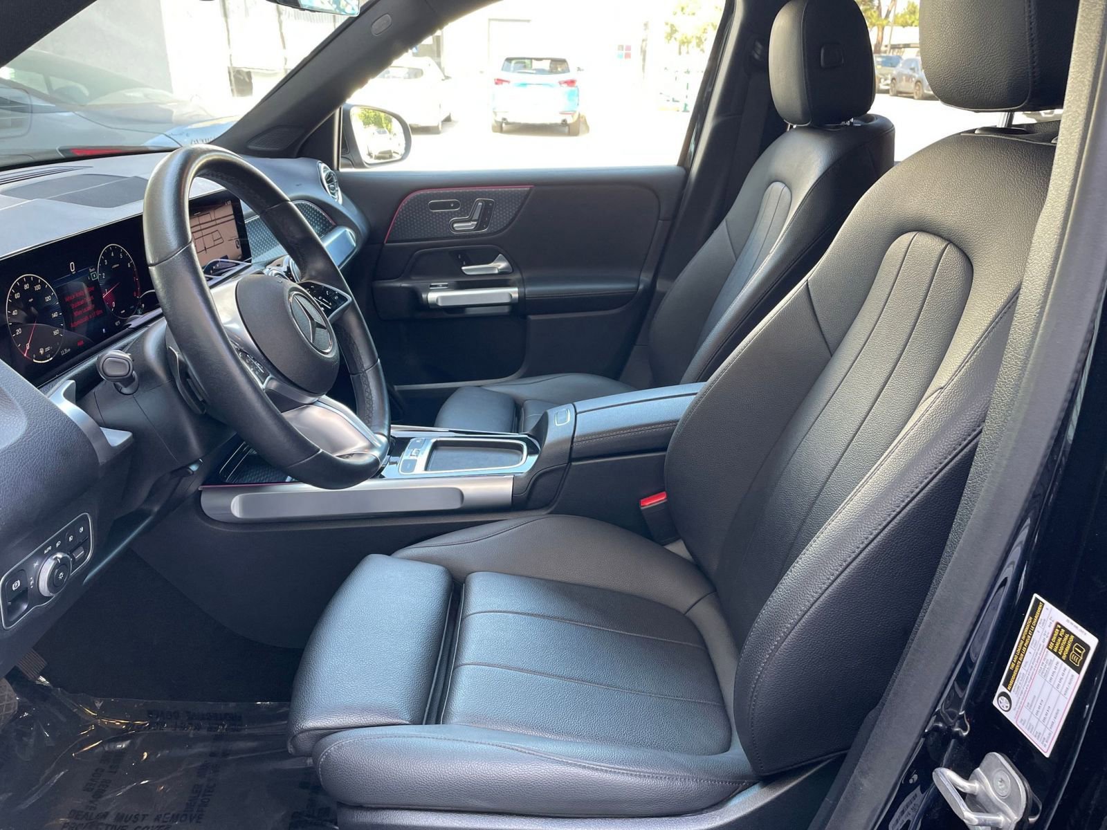 Thumbnail: 2024 Mercedes-Benz GLB - 27