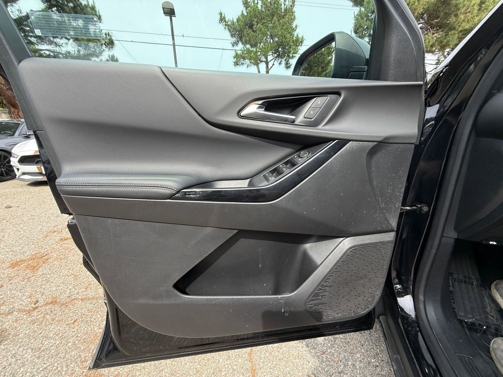 Thumbnail: 2025 Chevrolet Equinox - 18