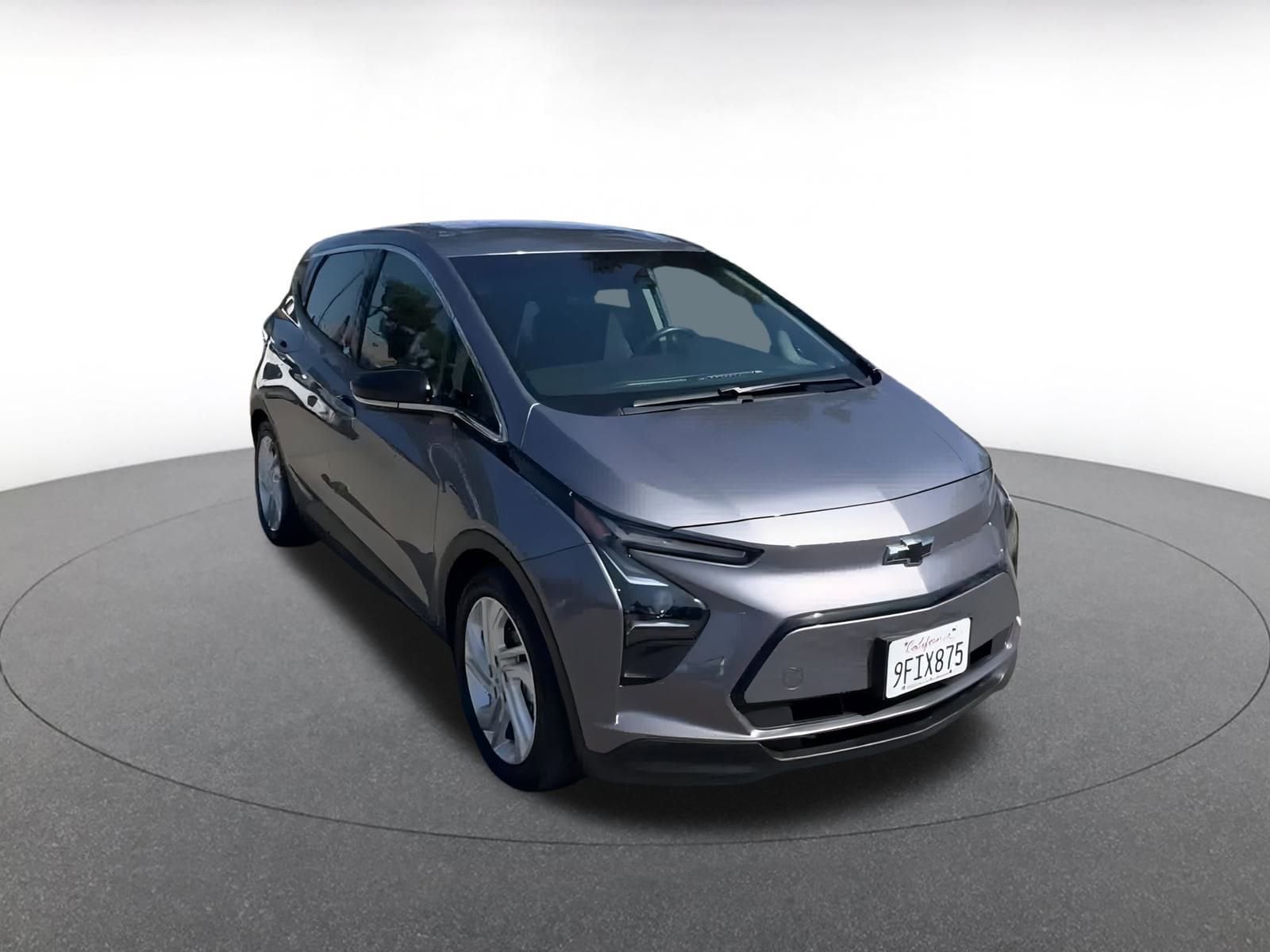 Thumbnail: 2023 Chevrolet Bolt EV - 3