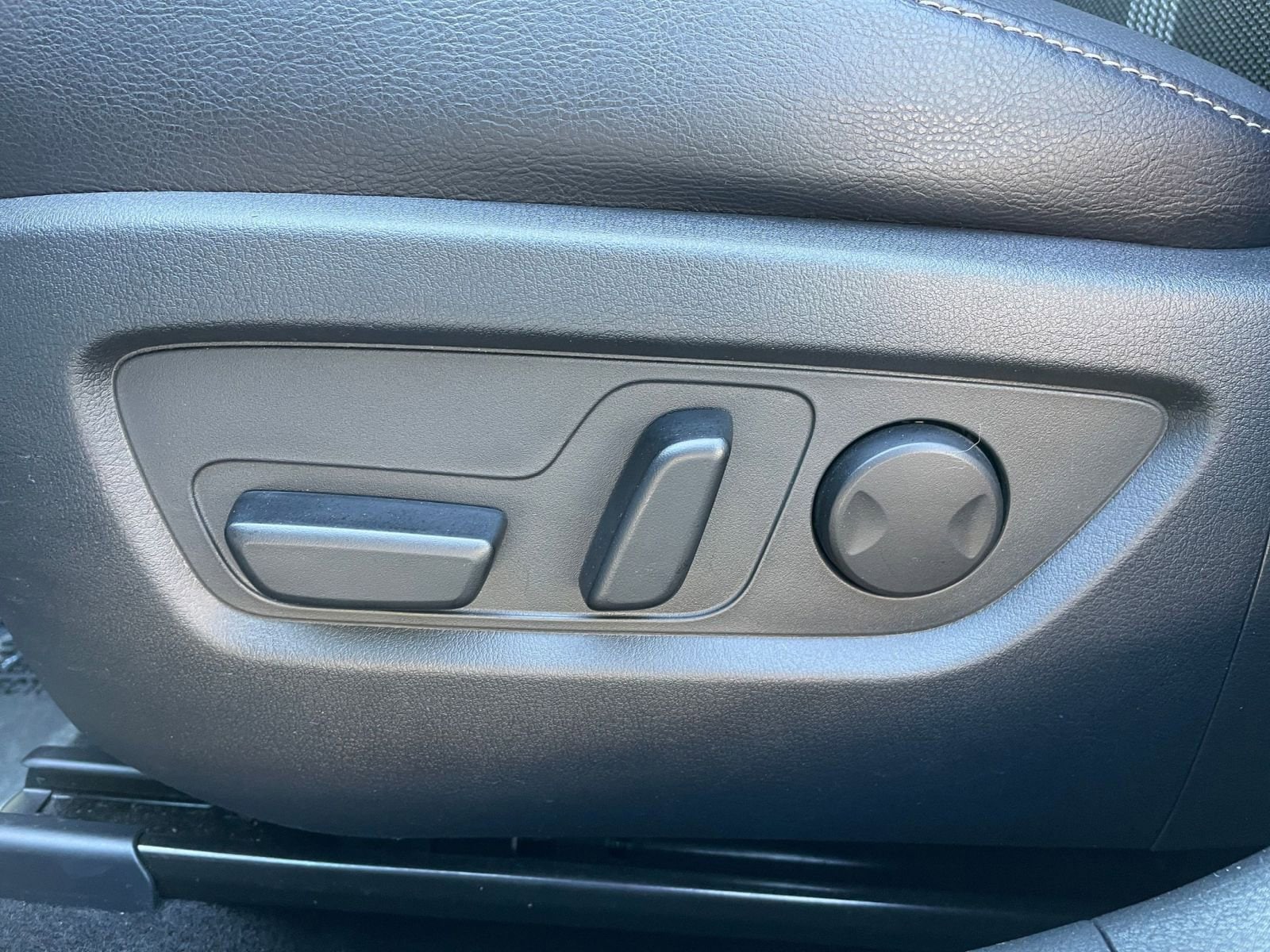 Thumbnail: 2025 Mazda CX-50 - 23