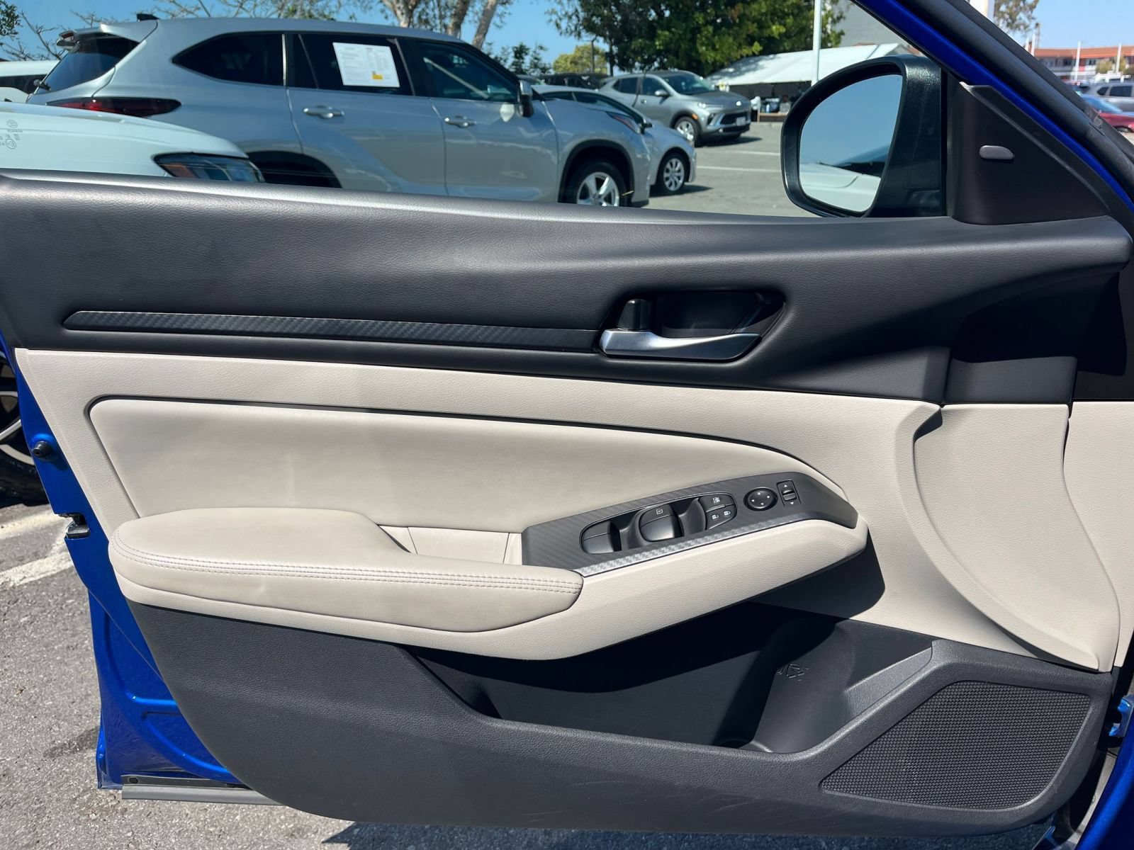 Thumbnail: 2025 Nissan Altima - 18