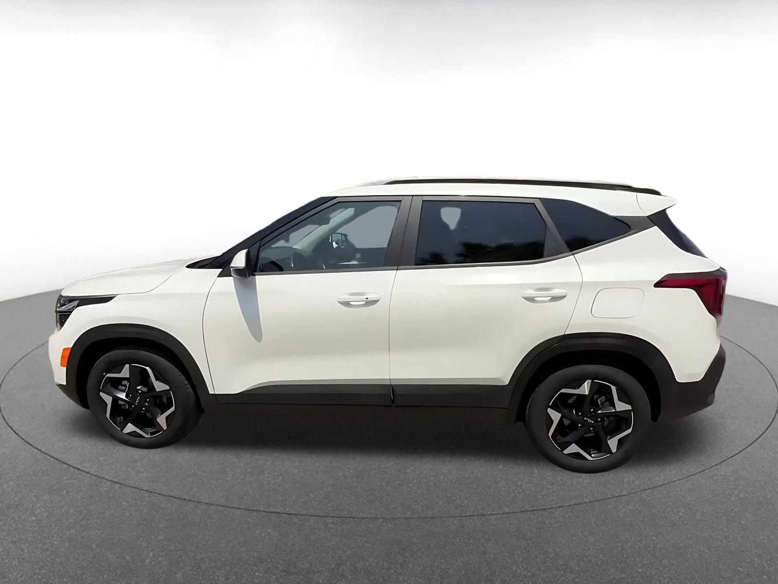 Thumbnail: 2025 Kia Seltos - 9