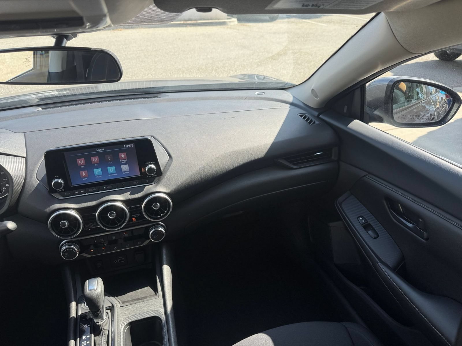 Thumbnail: 2025 Nissan Sentra - 33