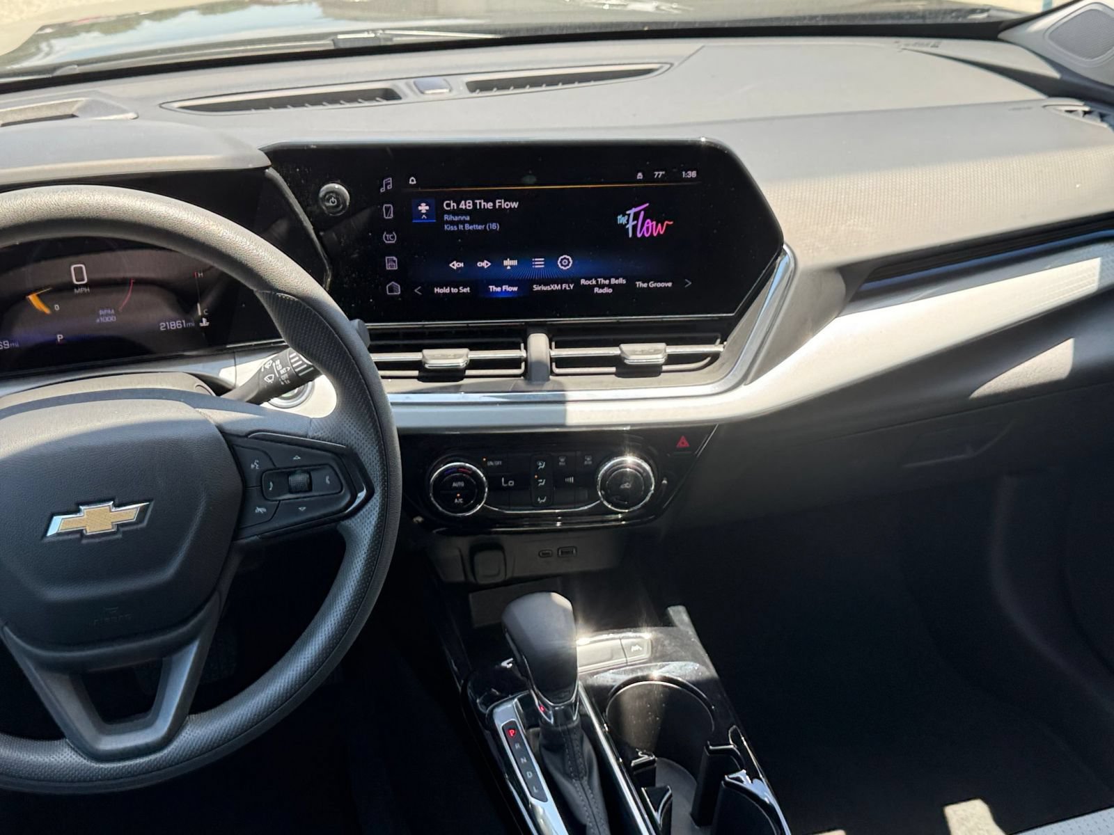 Thumbnail: 2025 Chevrolet Trax - 19