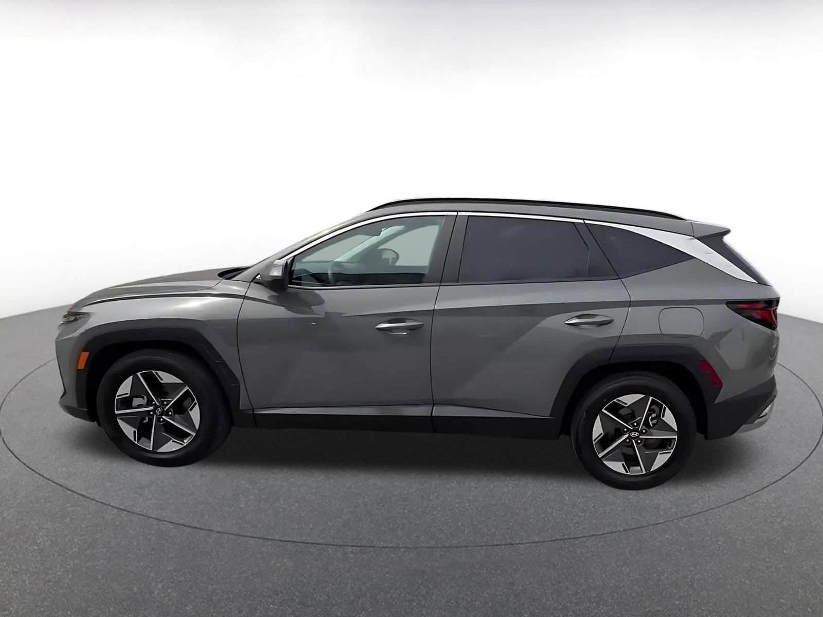 Thumbnail: 2025 Hyundai Tucson - 9