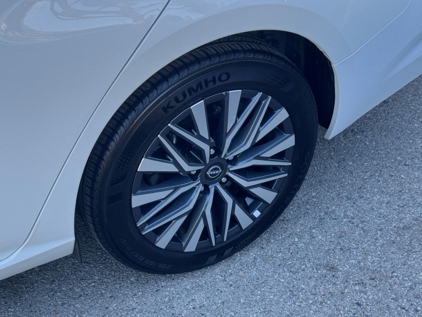 Thumbnail: 2025 Nissan Altima - 31