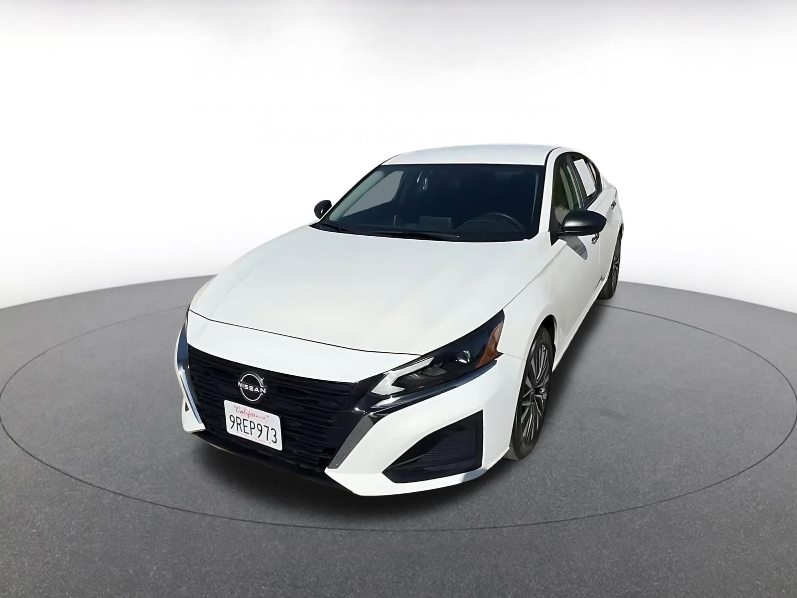 Thumbnail: 2025 Nissan Altima - 7