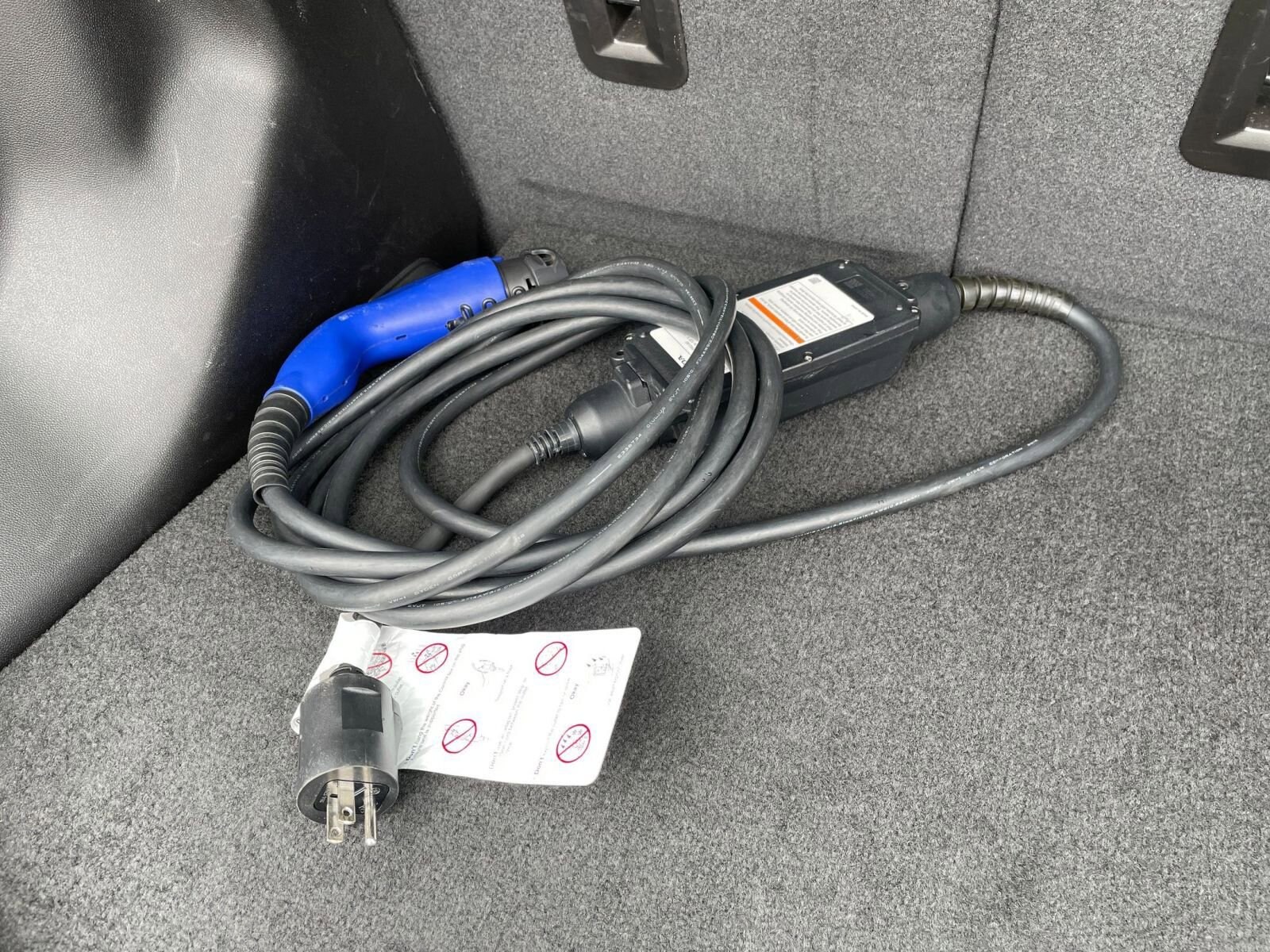 Thumbnail: 2023 Chevrolet Bolt EV - 21