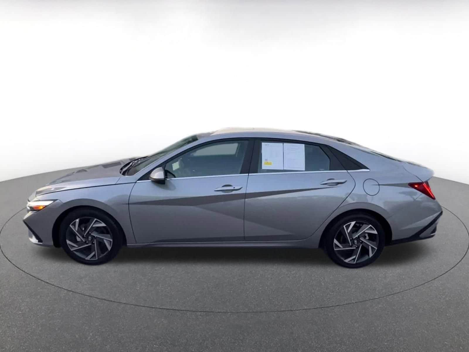 Thumbnail: 2025 Hyundai Elantra - 10