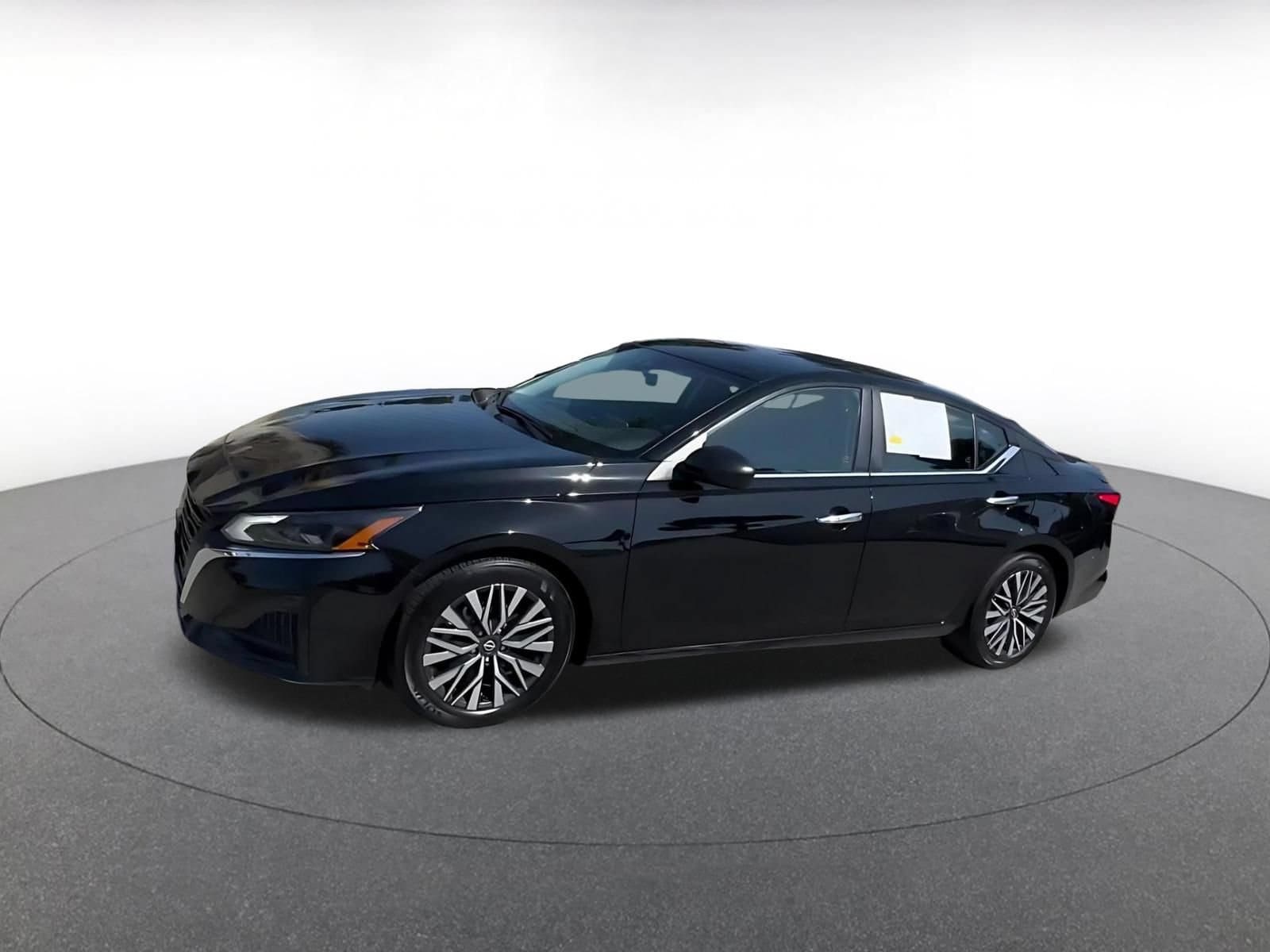 Thumbnail: 2025 Nissan Altima - 8