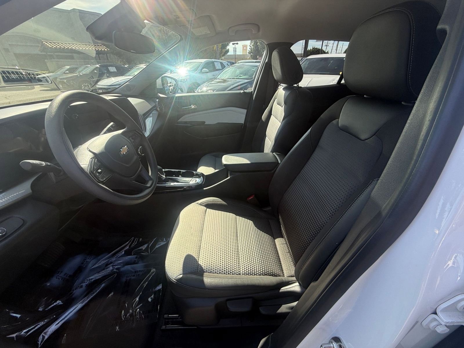 Thumbnail: 2025 Chevrolet Trax - 24