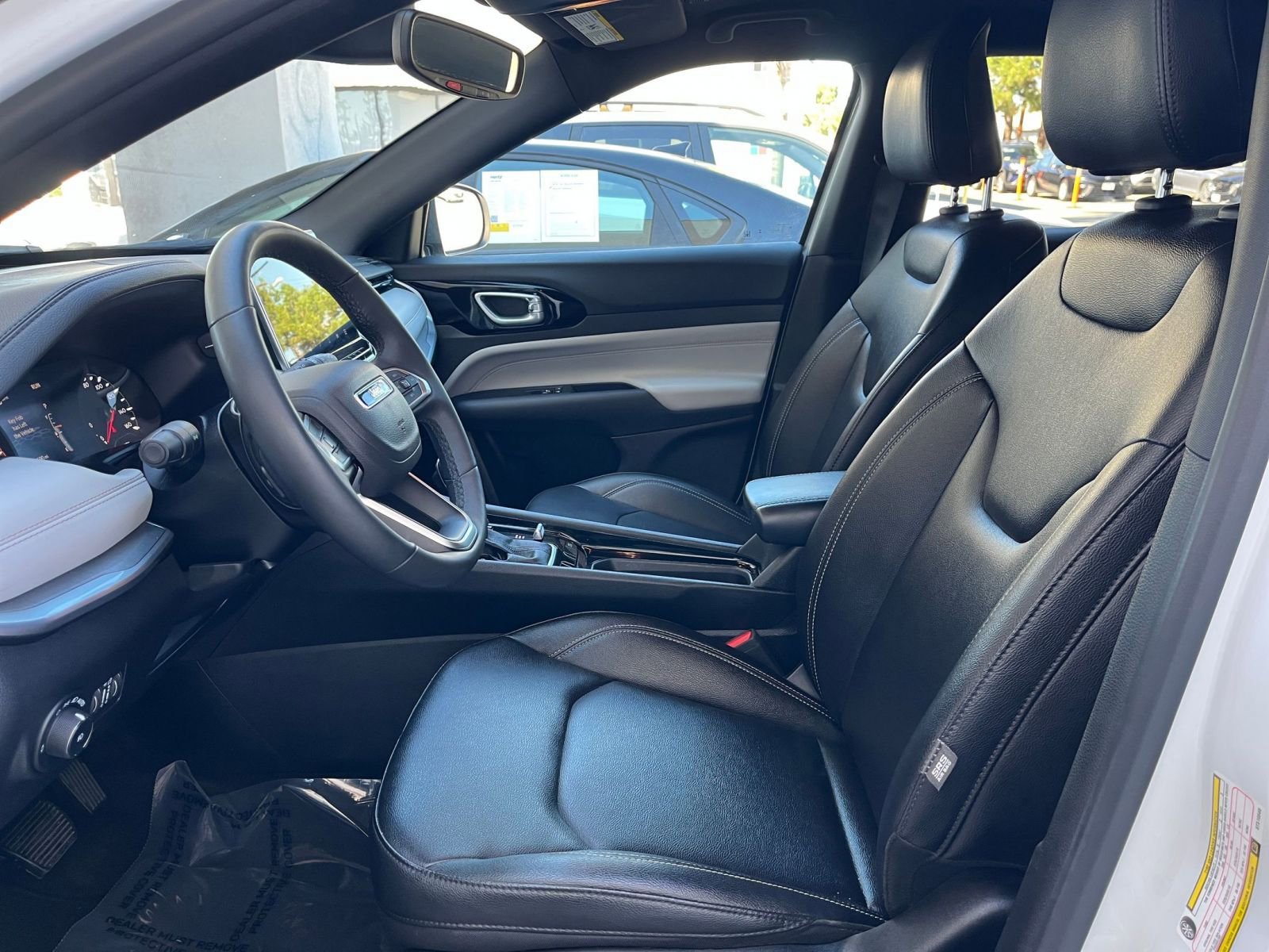 Thumbnail: 2025 Jeep Compass - 27