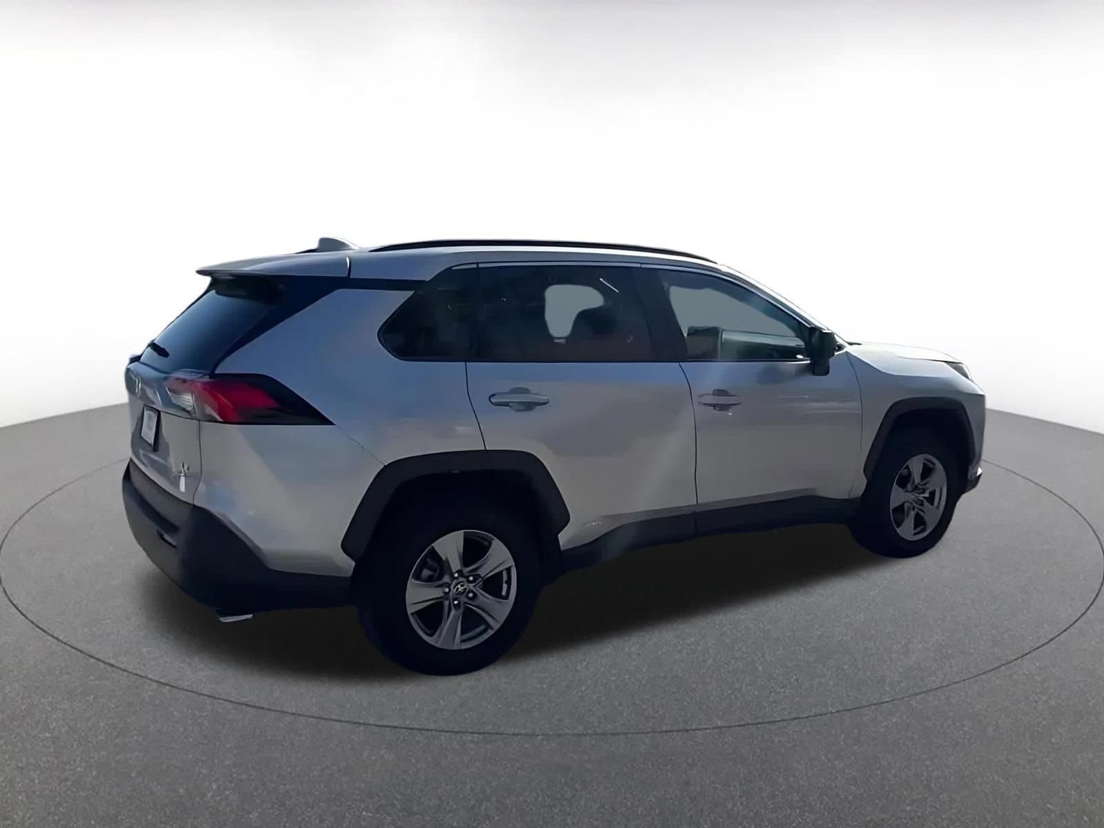 Thumbnail: 2025 Toyota RAV4 - 15