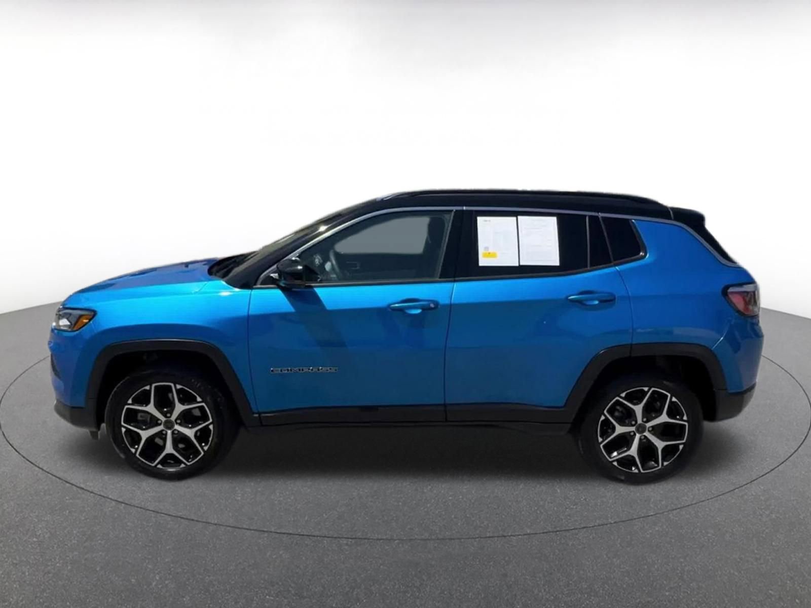 Thumbnail: 2025 Jeep Compass - 9