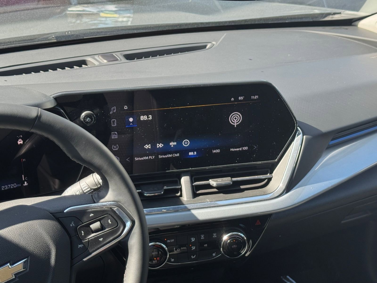 Thumbnail: 2025 Chevrolet Trax - 17