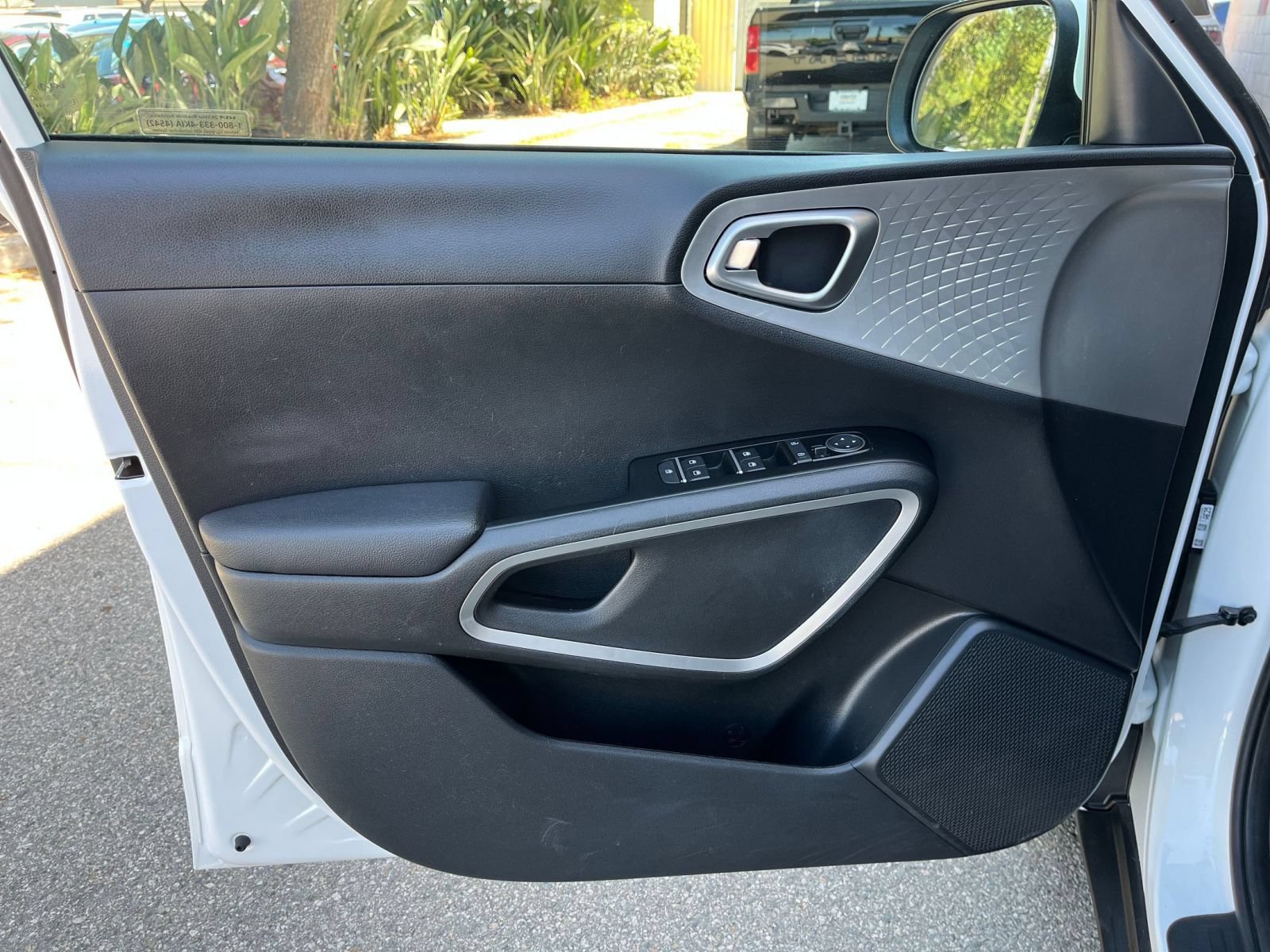 Thumbnail: 2025 Kia Soul - 18