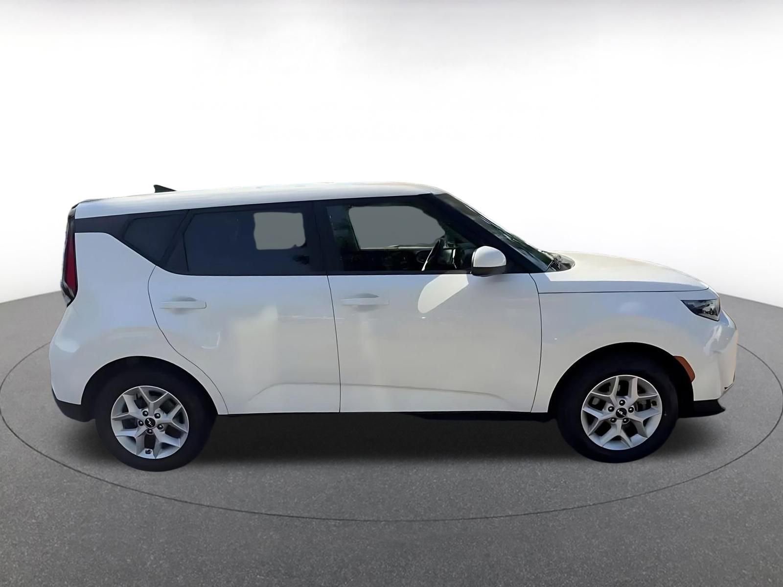 Thumbnail: 2025 Kia Soul - 16