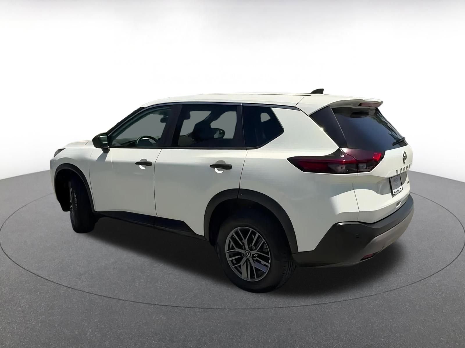 Thumbnail: 2023 Nissan Rogue - 11